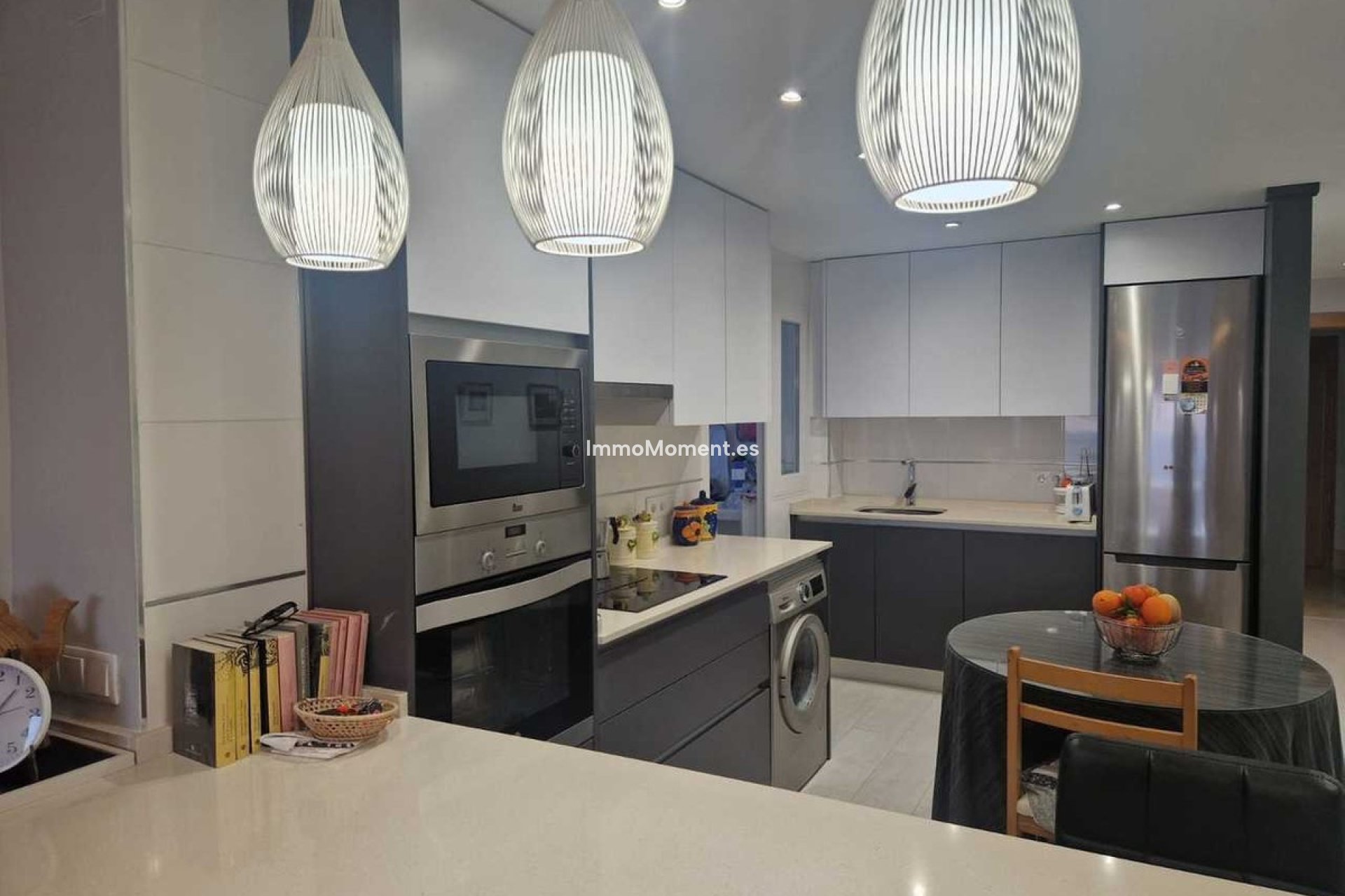 Resale - Apartment - Torrevieja - Torrevieja Centro