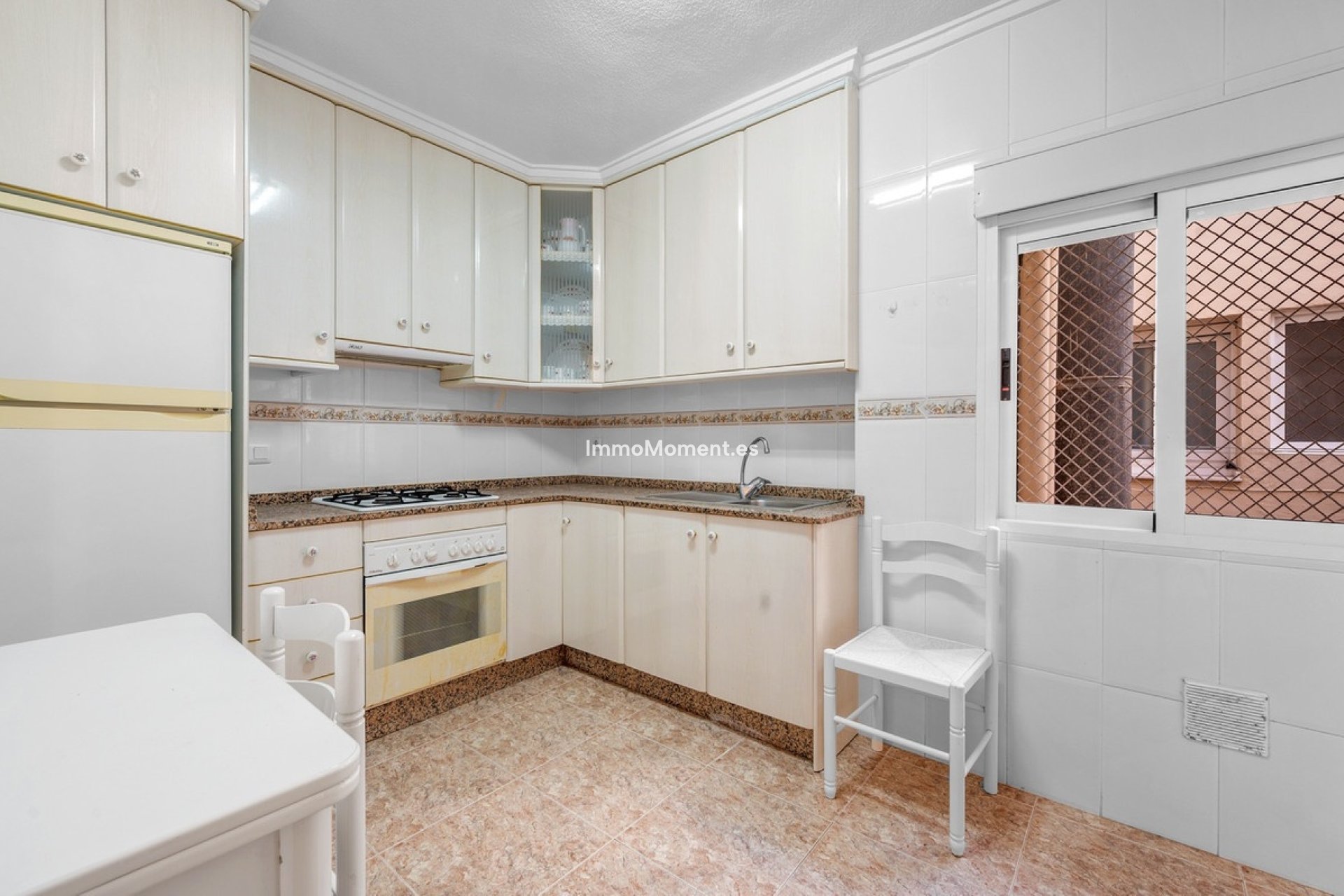 Resale - Apartment - Torrevieja - Torrevieja Centro