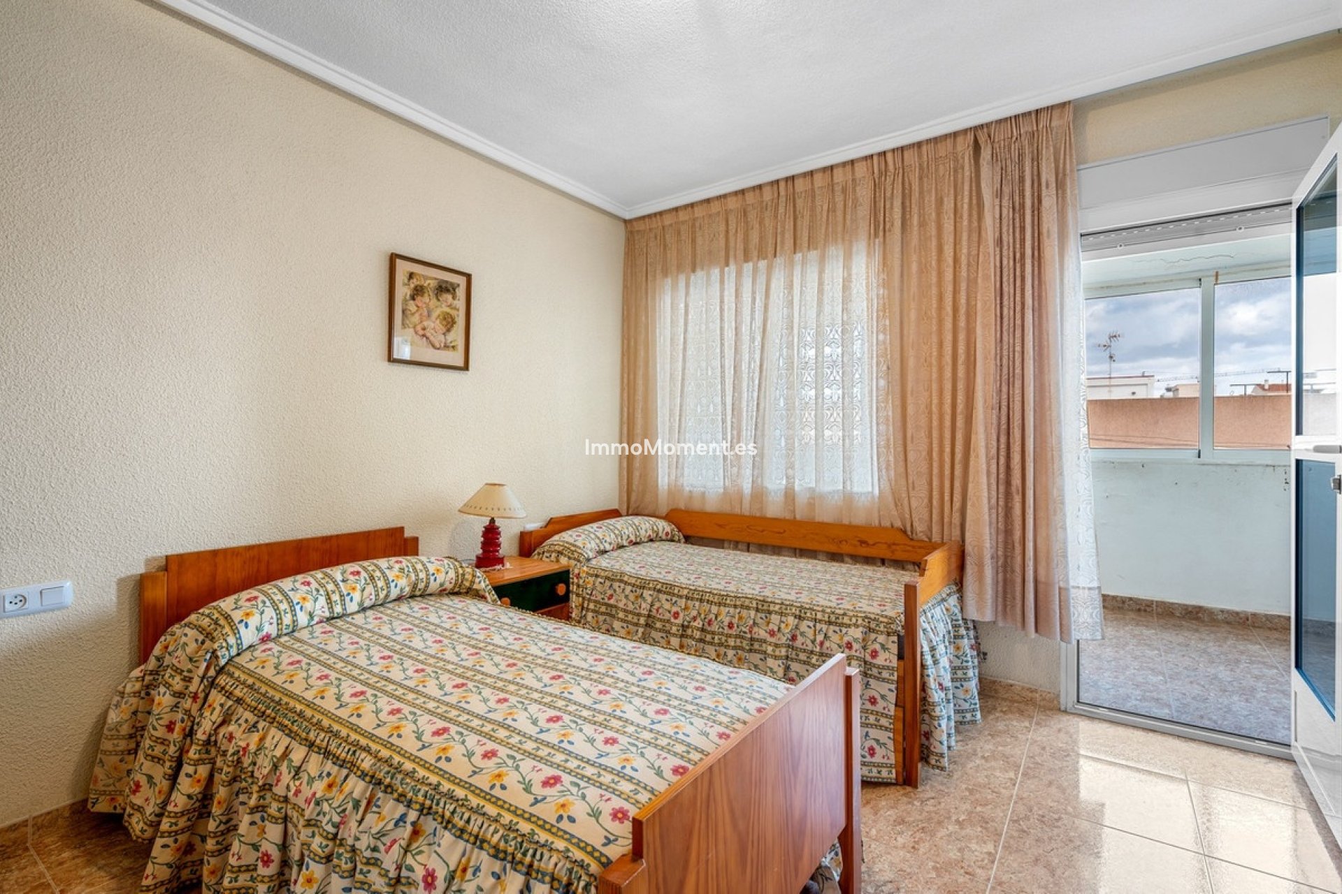 Resale - Apartment - Torrevieja - Torrevieja Centro