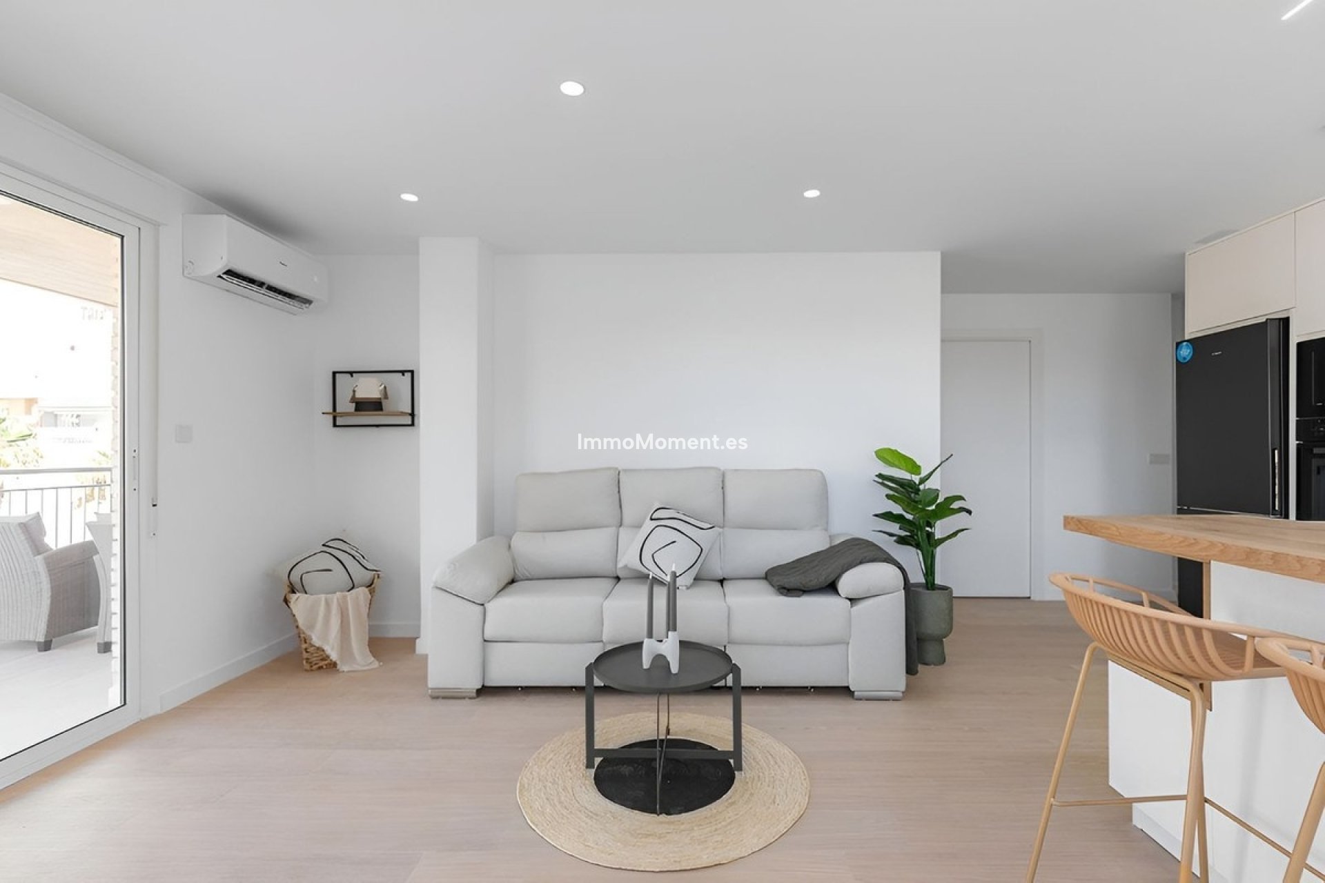 Resale - Apartment - Torrevieja - Torrevieja Centro