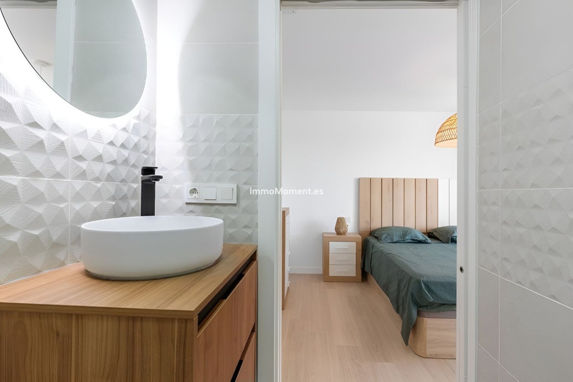 Resale - Apartment - Torrevieja - Torrevieja Centro