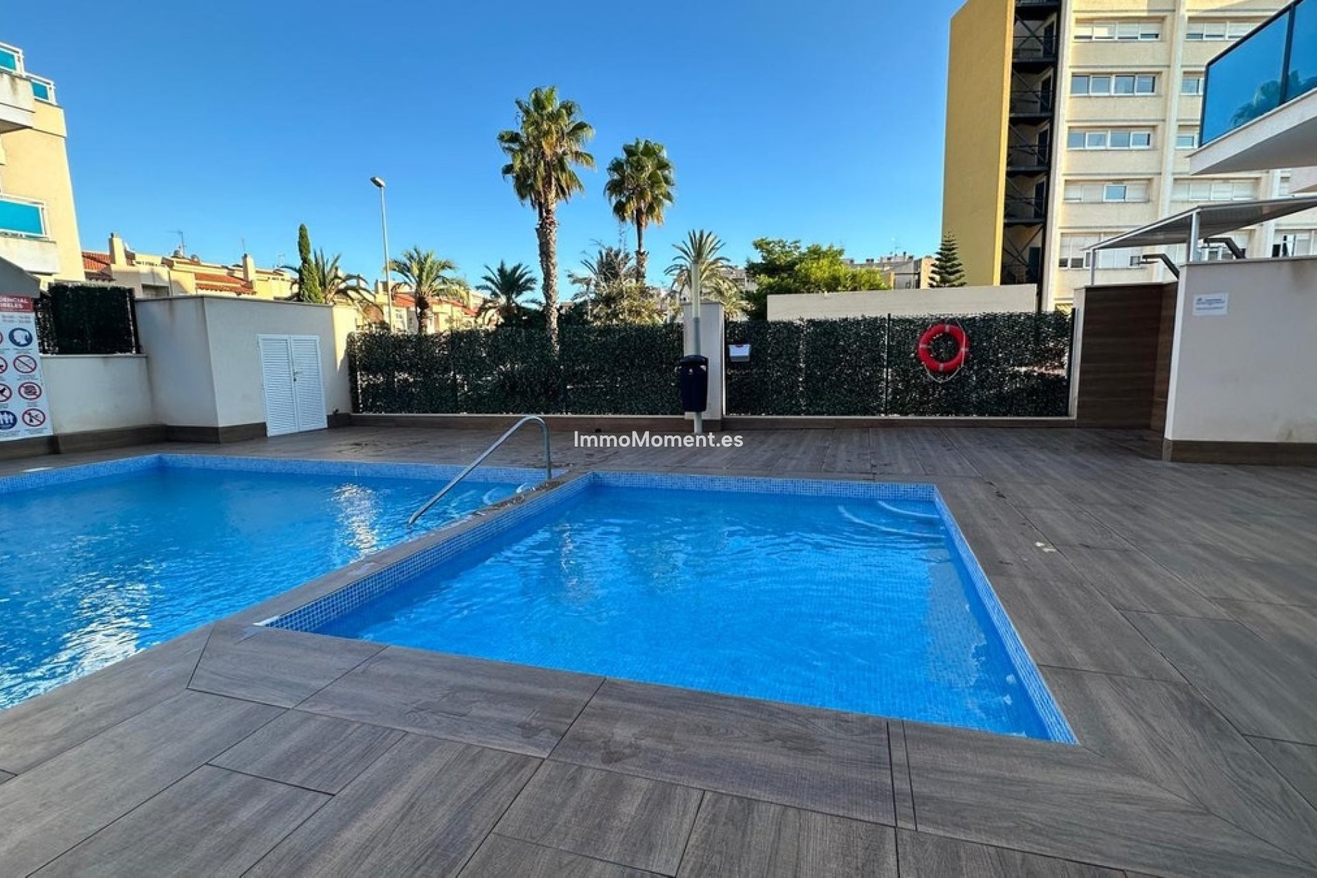 Resale - Apartment - Torrevieja - Torrevieja Centro