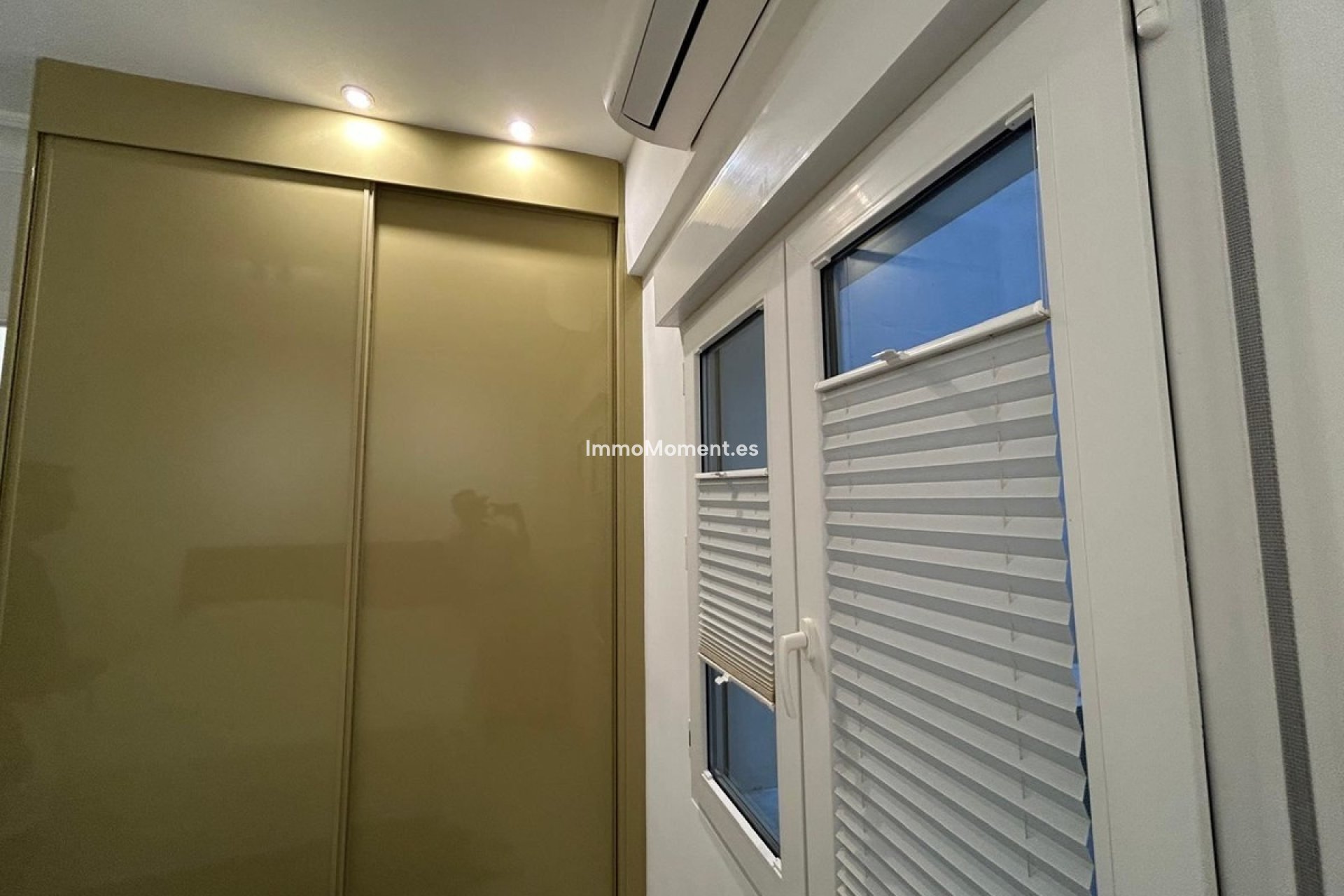 Resale - Apartment - Torrevieja - Torrevieja Centro