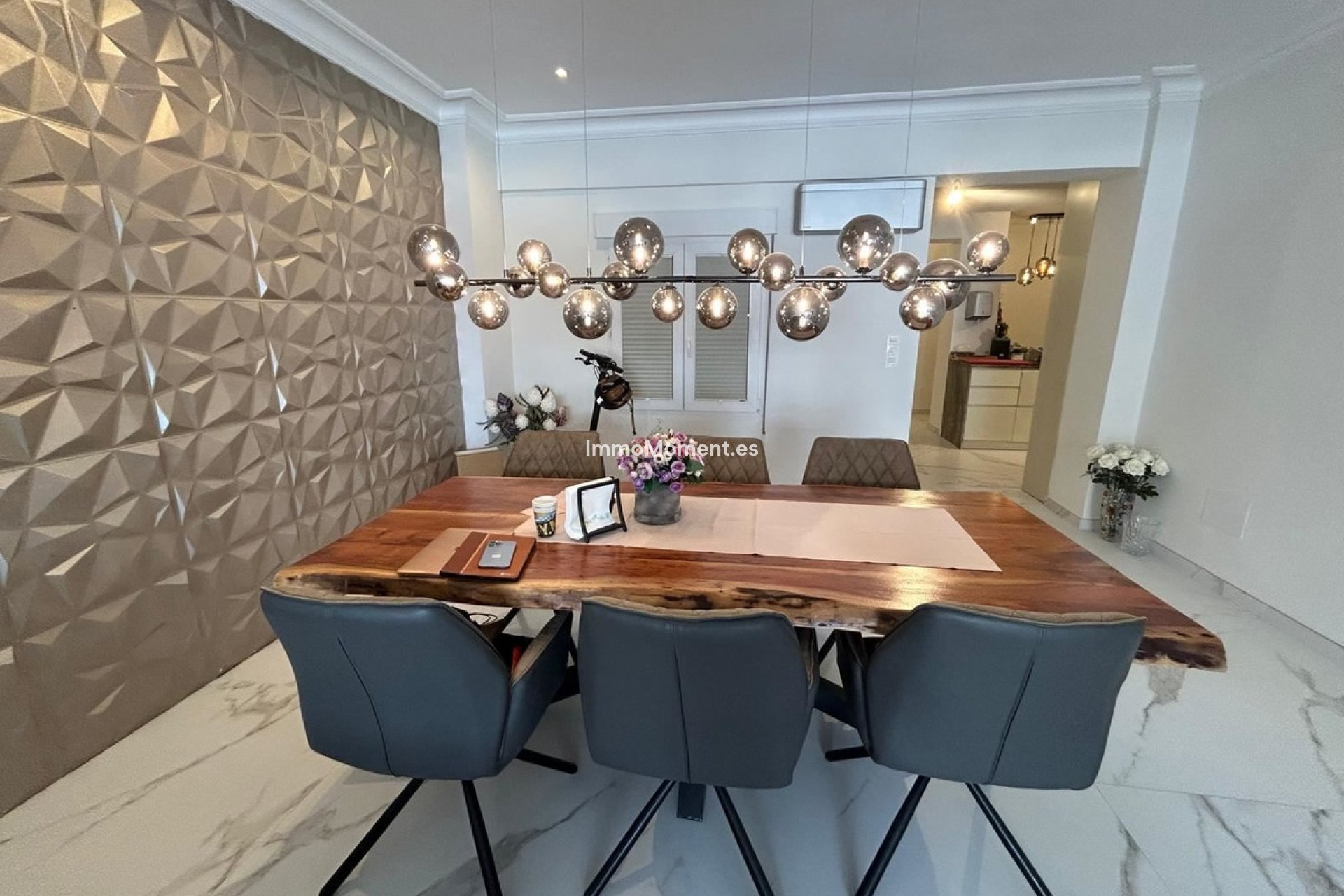 Resale - Apartment - Torrevieja - Torrevieja Centro