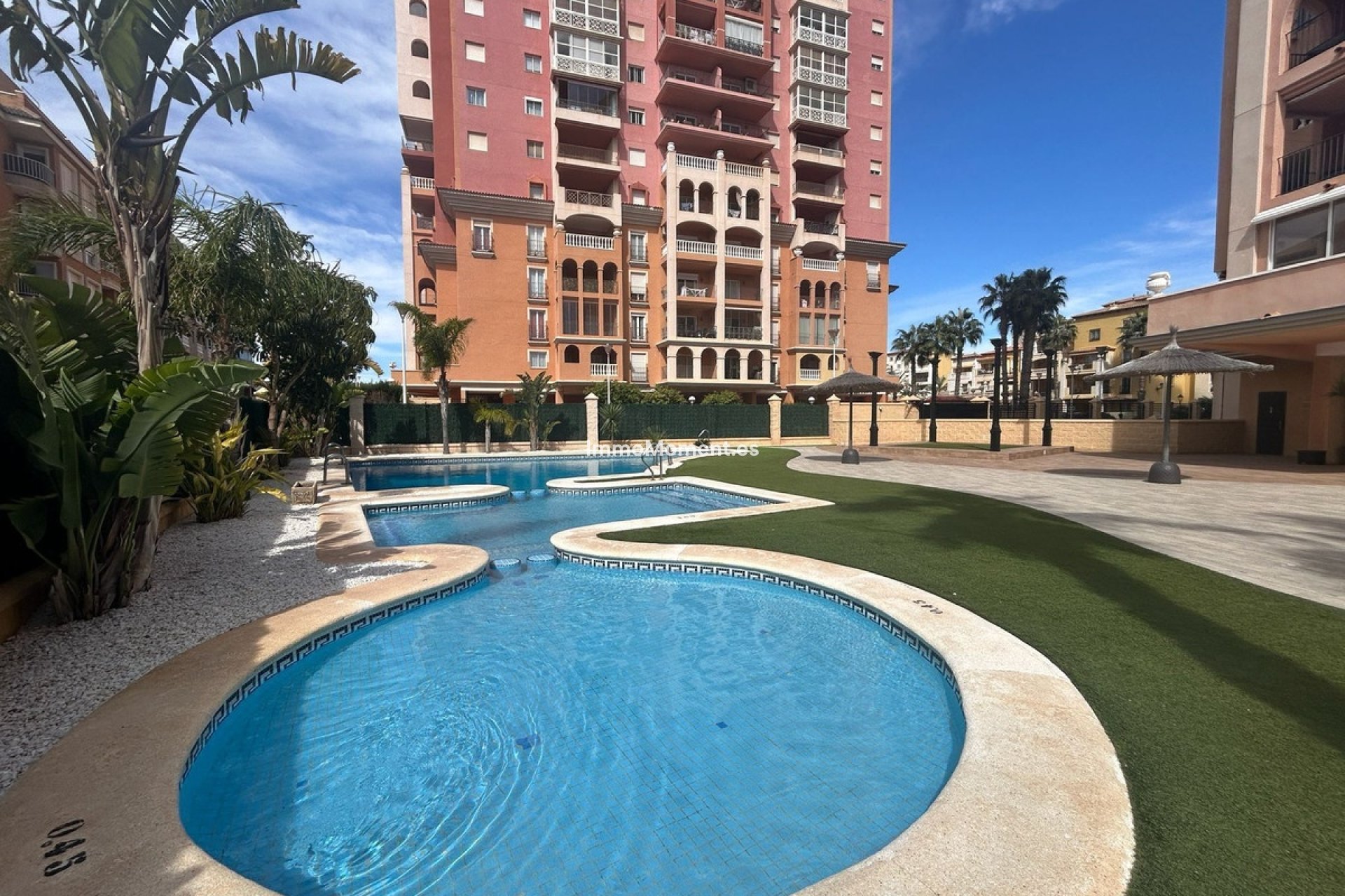 Resale - Apartment - Torrevieja - Torrevieja Centro