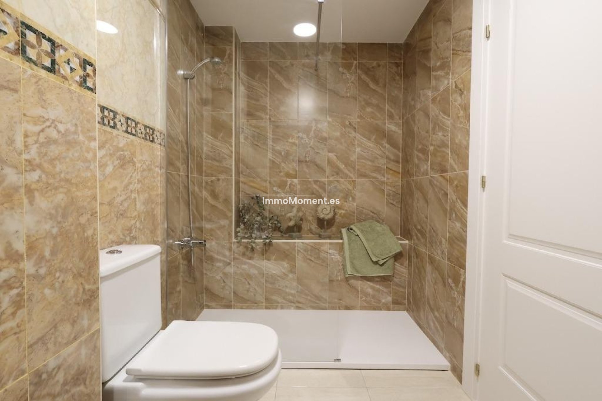 Resale - Apartment - Torrevieja - Torrevieja Centro