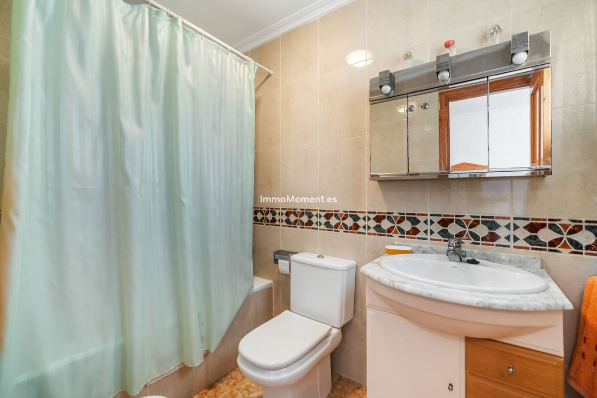 Resale - Apartment - Torrevieja - Torrevieja Centro