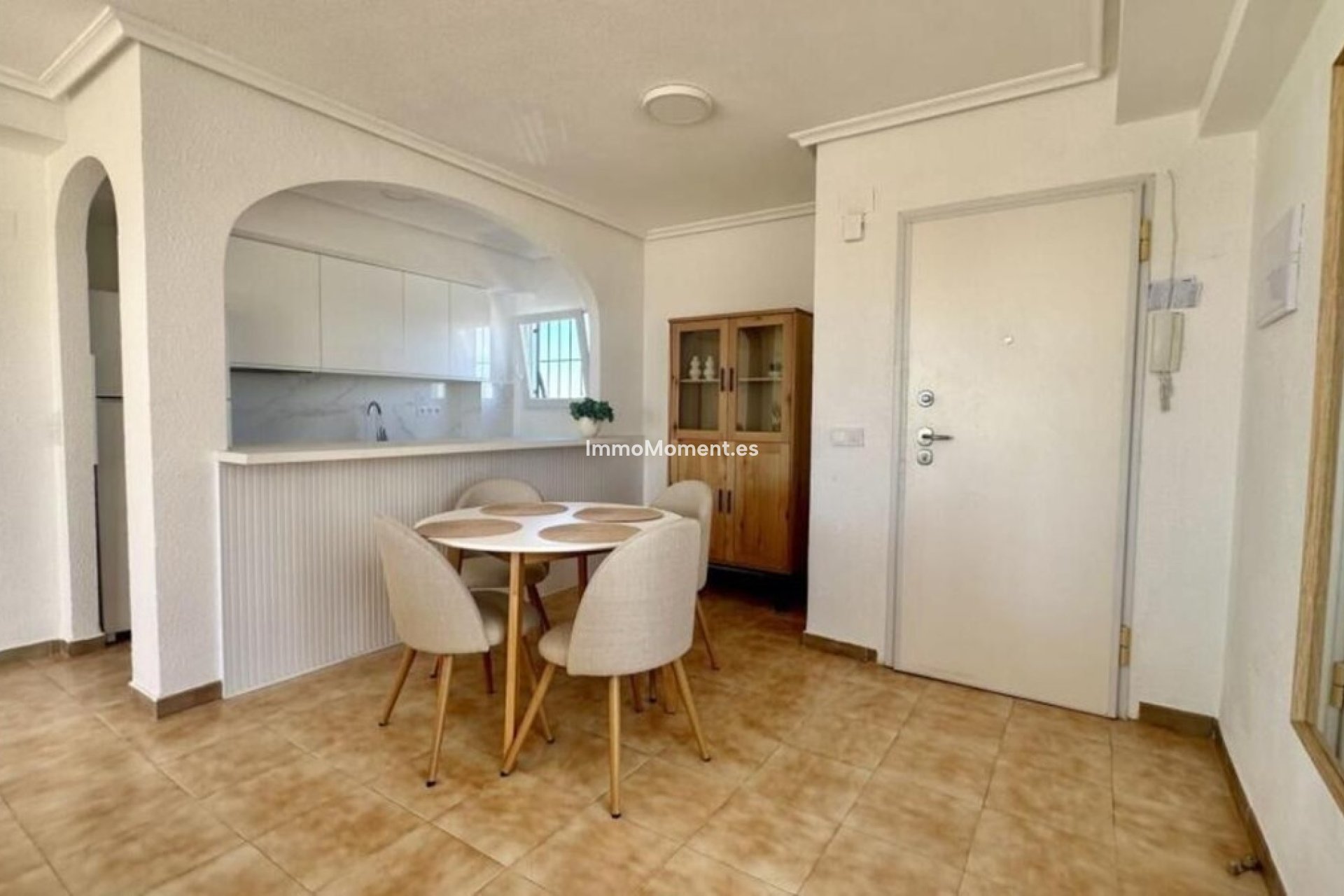 Resale - Apartment - Torrevieja - Torrevieja Centro