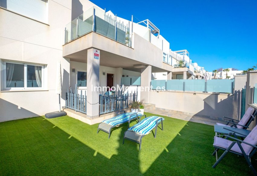 Resale - Apartment - Torrevieja - Torrevieja Centro