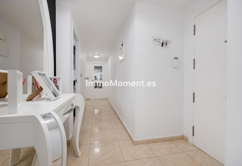 Resale - Apartment - Torrevieja - Torrevieja Centro