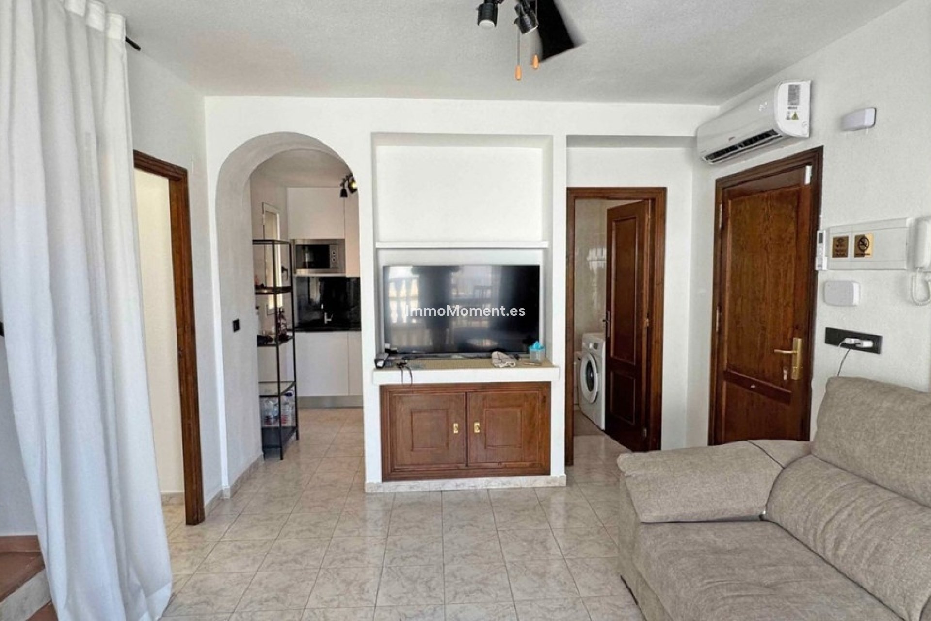 Resale - Apartment - Torrevieja - Torrevieja Centro