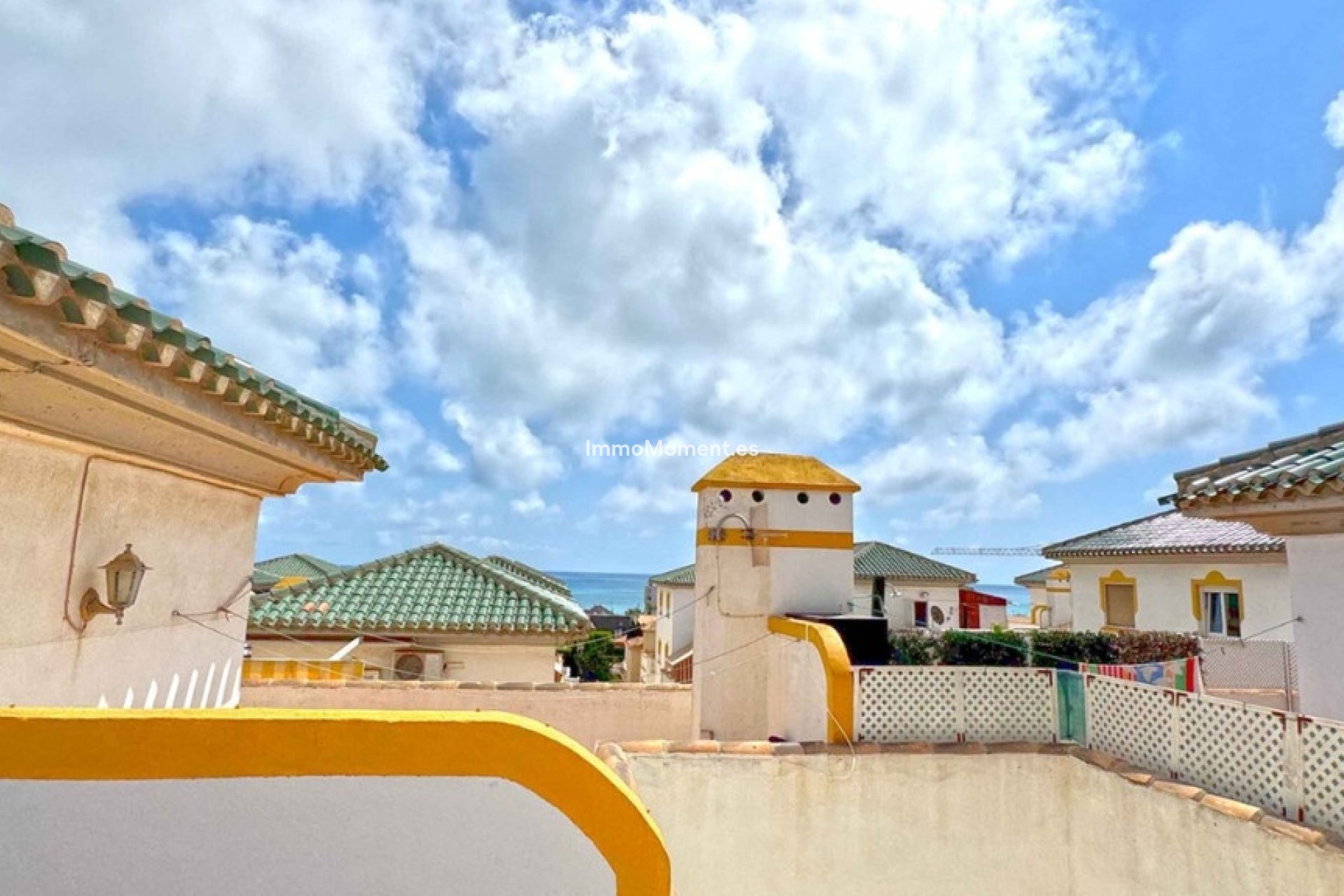 Resale - Apartment - Torrevieja - Torrevieja Centro