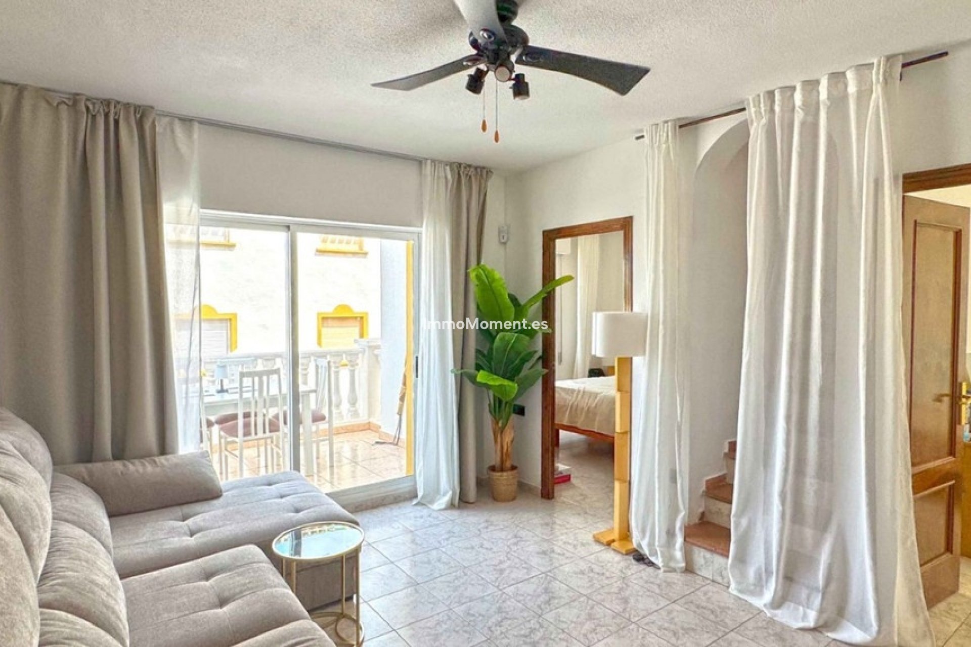 Resale - Apartment - Torrevieja - Torrevieja Centro