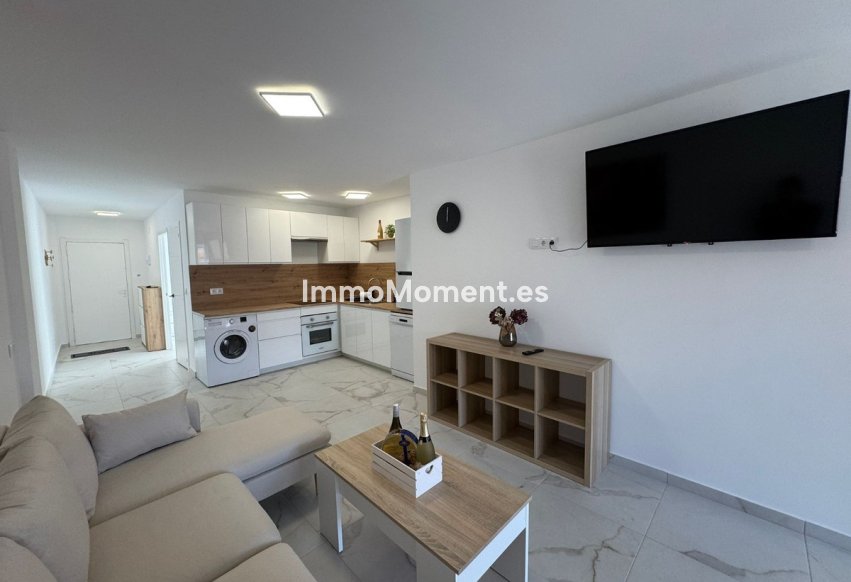 Resale - Apartment - Torrevieja - Torrevieja Centro
