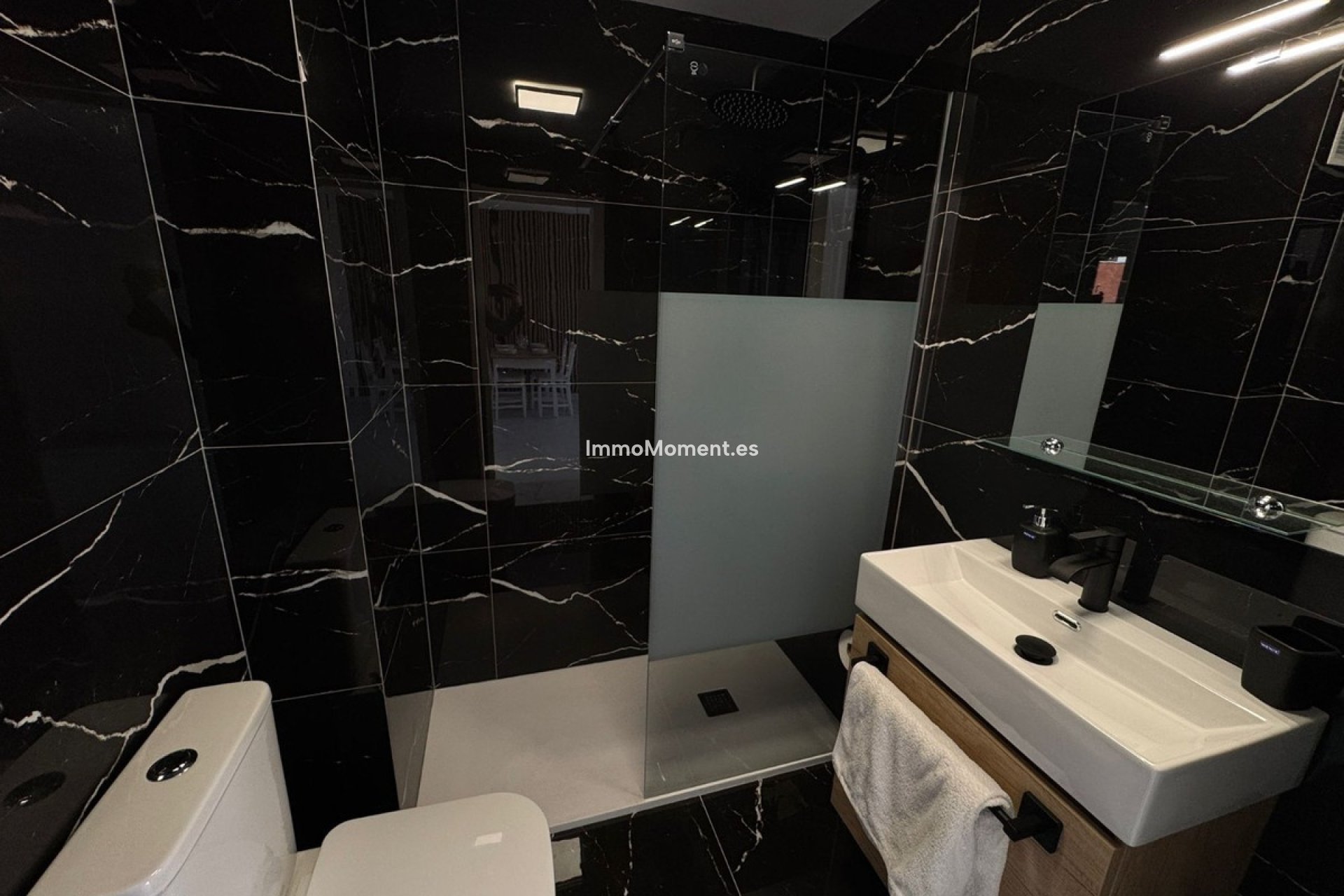 Resale - Apartment - Torrevieja - Torrevieja Centro