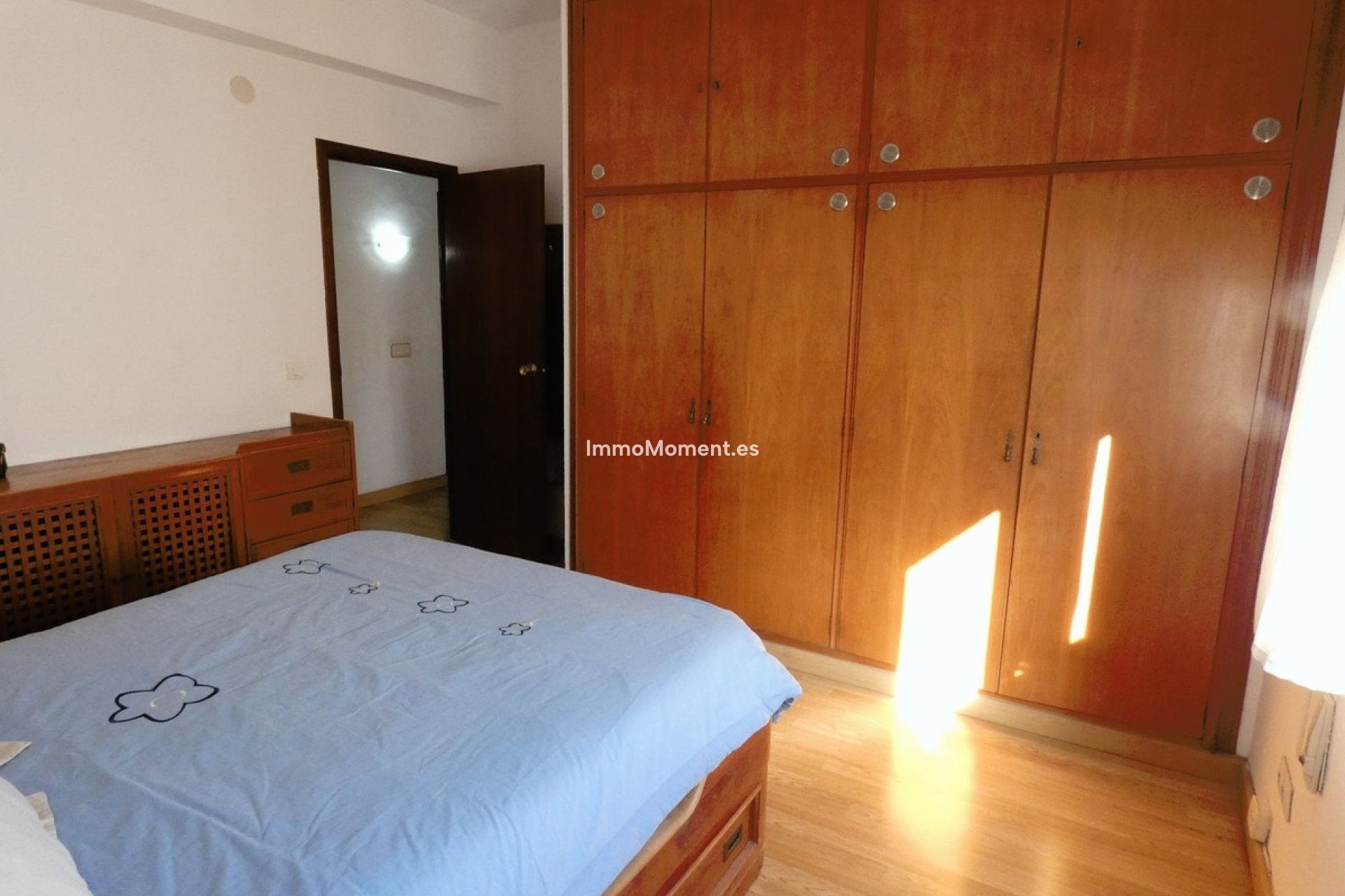 Resale - Apartment - Torrevieja - Torrevieja Centro