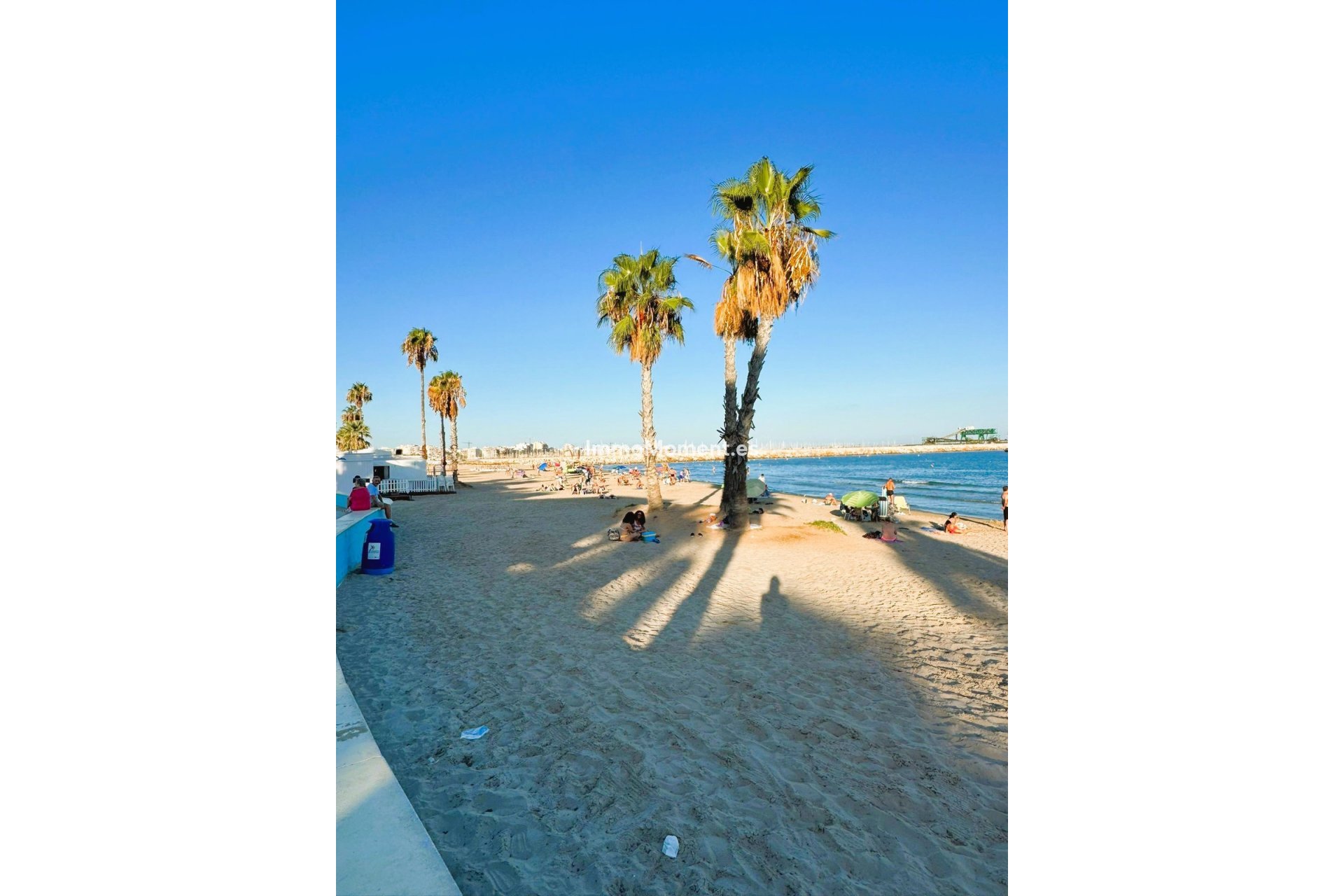 Resale - Apartment - Torrevieja - Torrevieja Centro