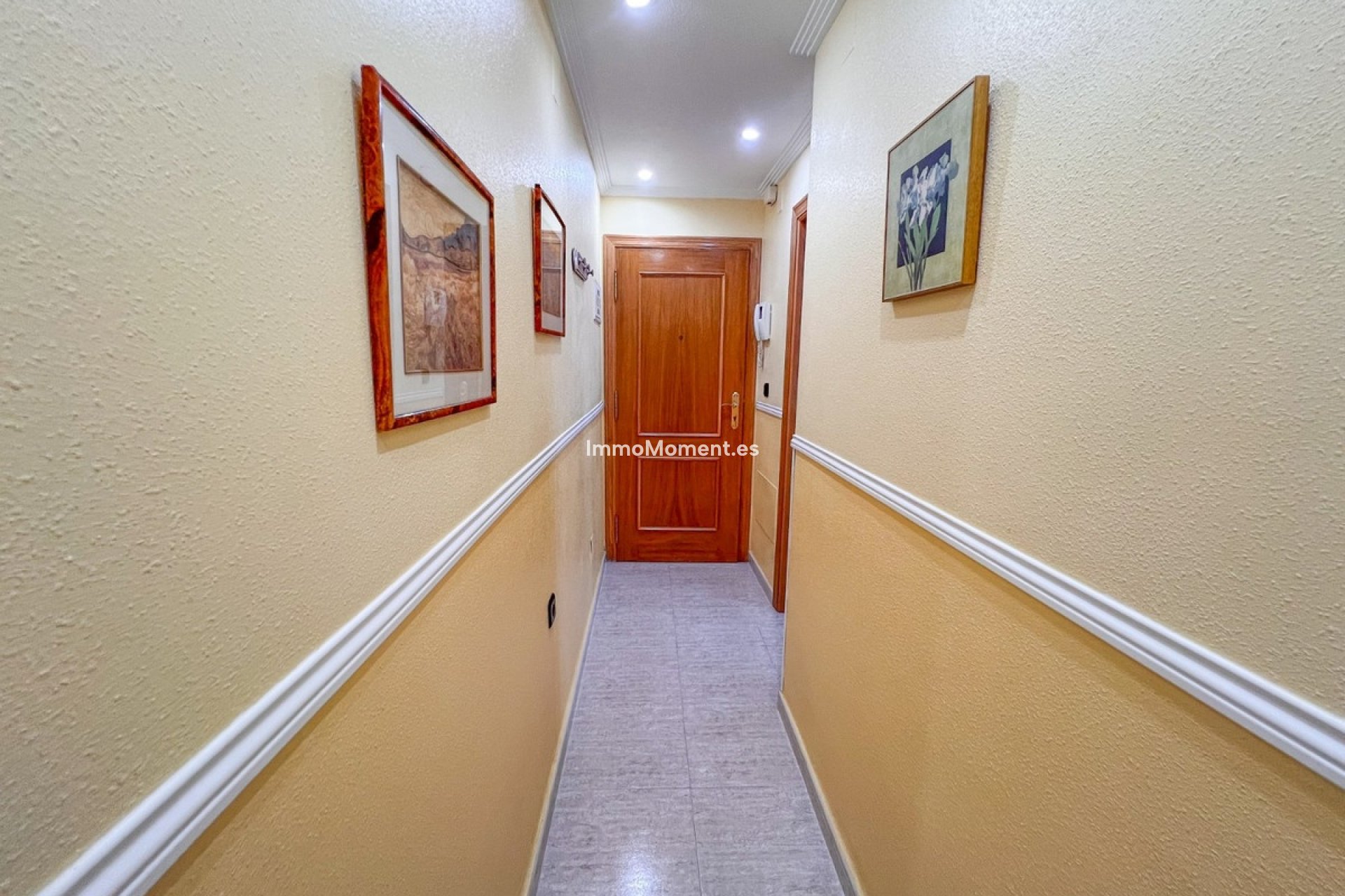 Resale - Apartment - Torrevieja - Torrevieja Centro
