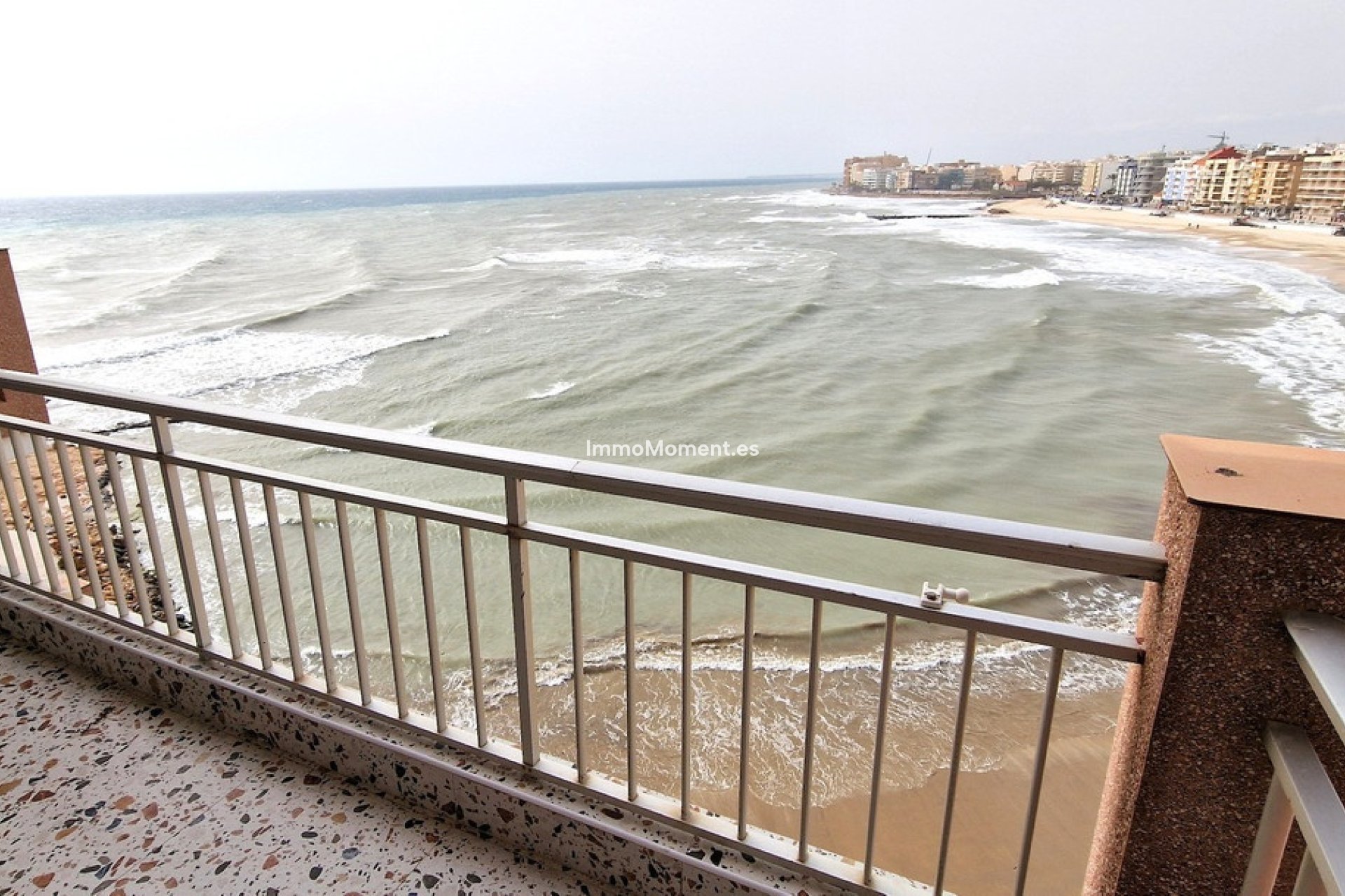 Resale - Apartment - Torrevieja - Torrevieja Centro