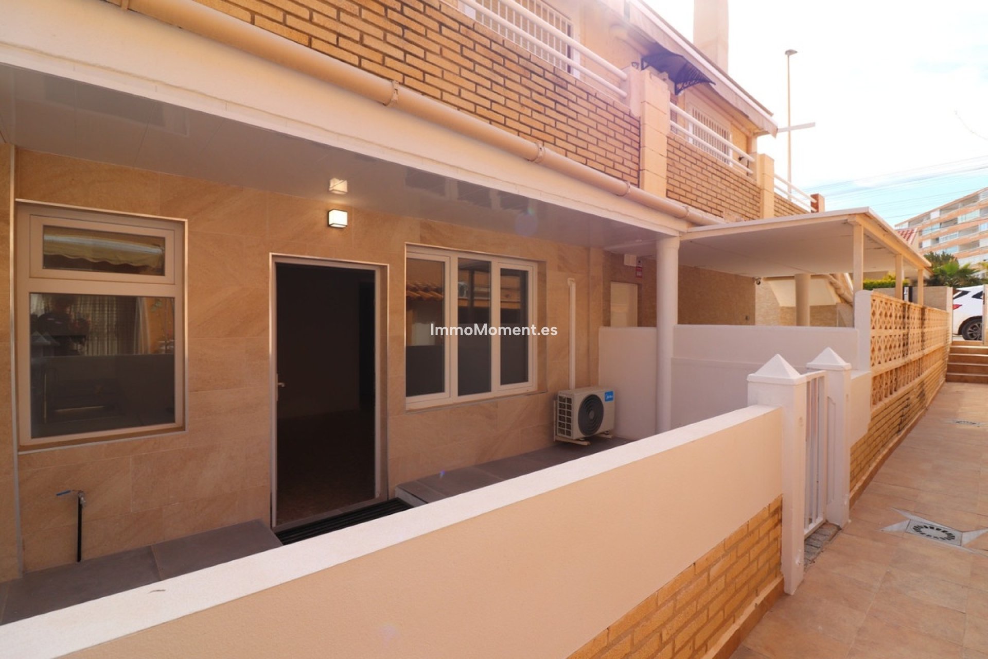 Resale - Apartment - Torrevieja - Torrevieja Centro