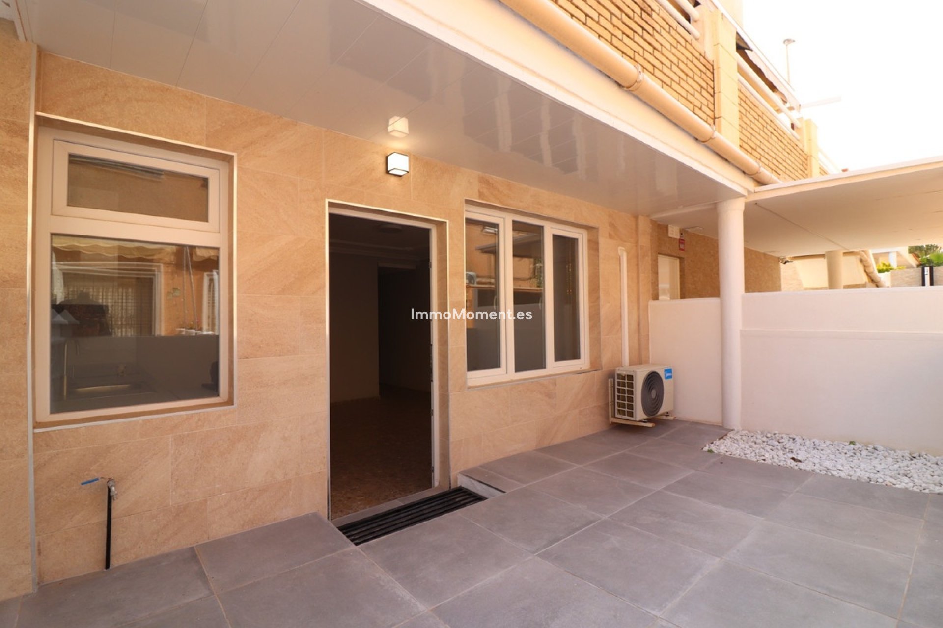 Resale - Apartment - Torrevieja - Torrevieja Centro