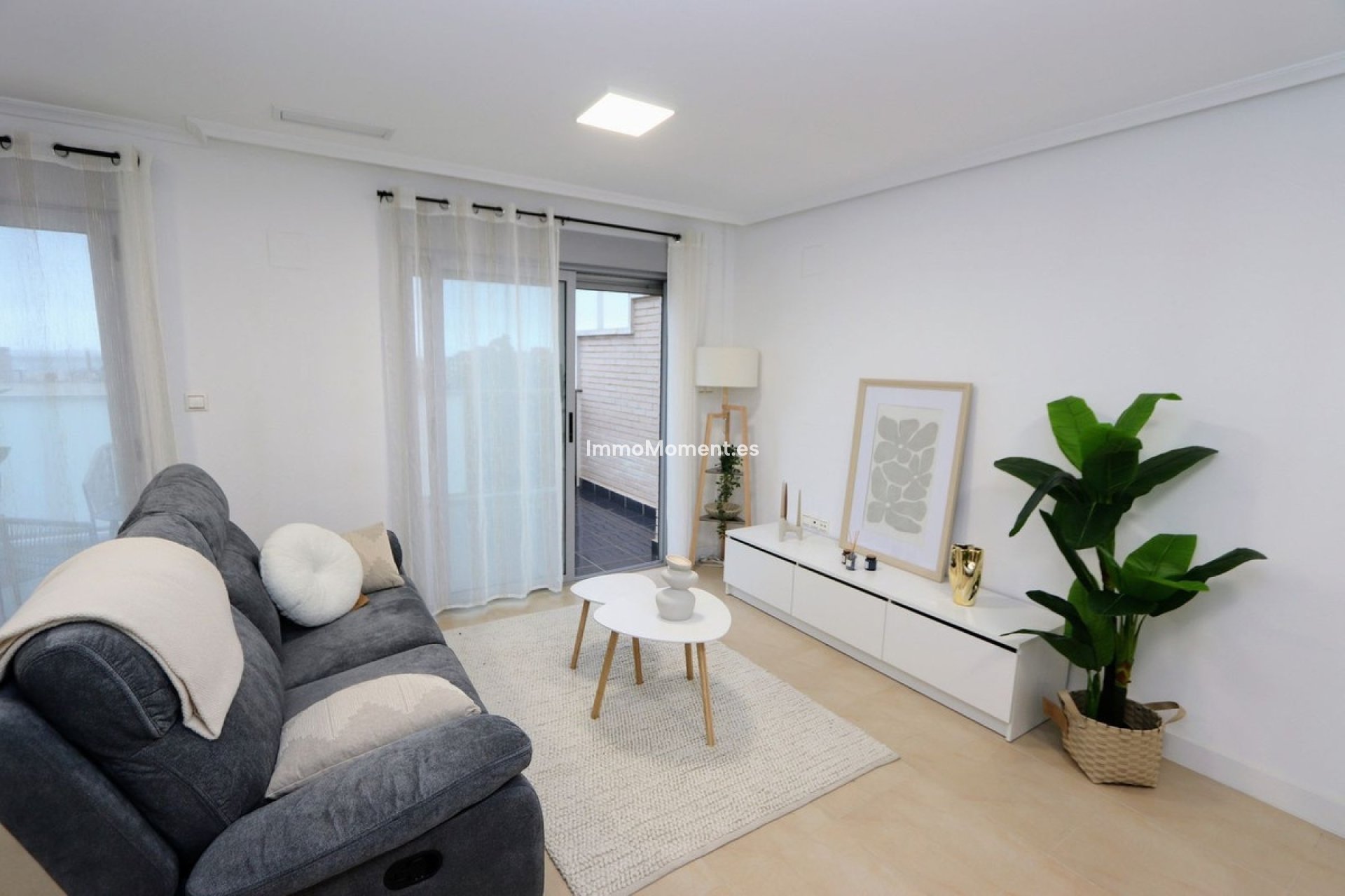Resale - Apartment - Torrevieja - Torrevieja Centro