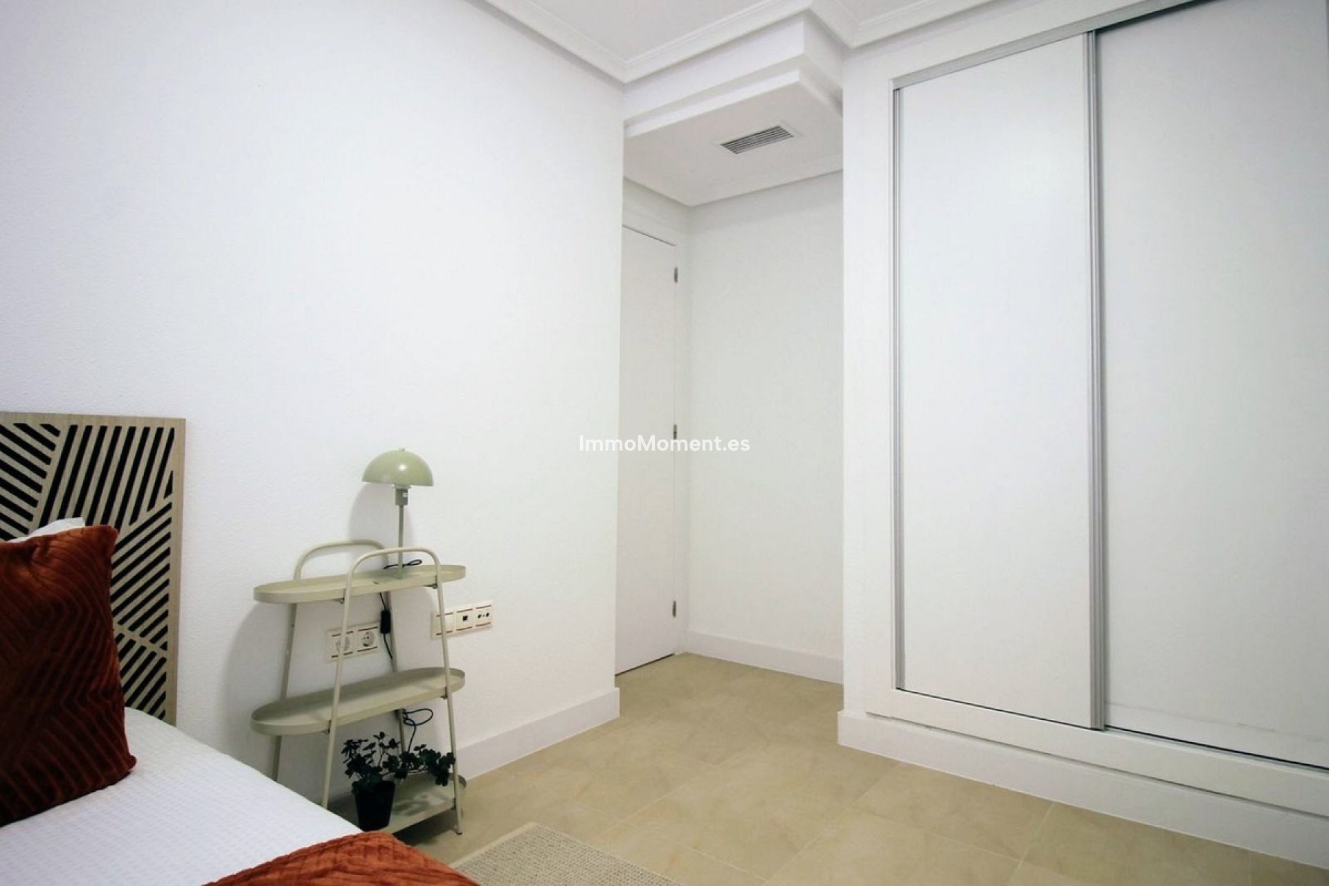 Resale - Apartment - Torrevieja - Torrevieja Centro