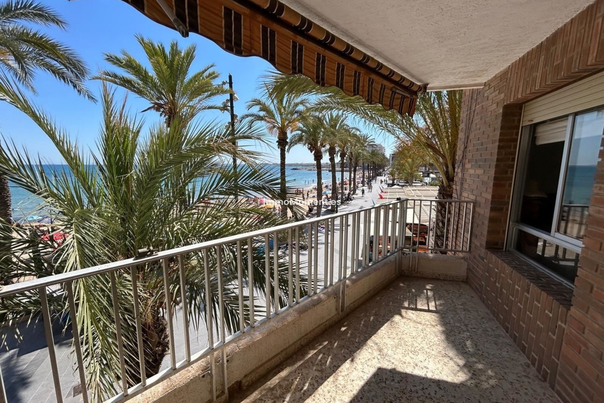 Resale - Apartment - Torrevieja - Torrevieja Centro