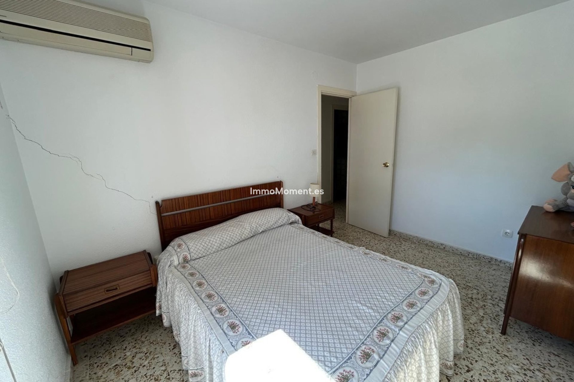 Resale - Apartment - Torrevieja - Torrevieja Centro