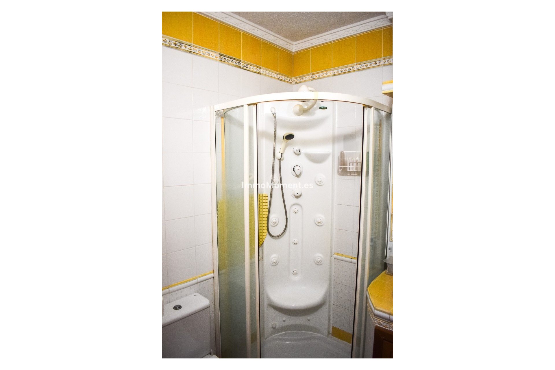 Resale - Apartment - Torrevieja - Torrevieja Centro