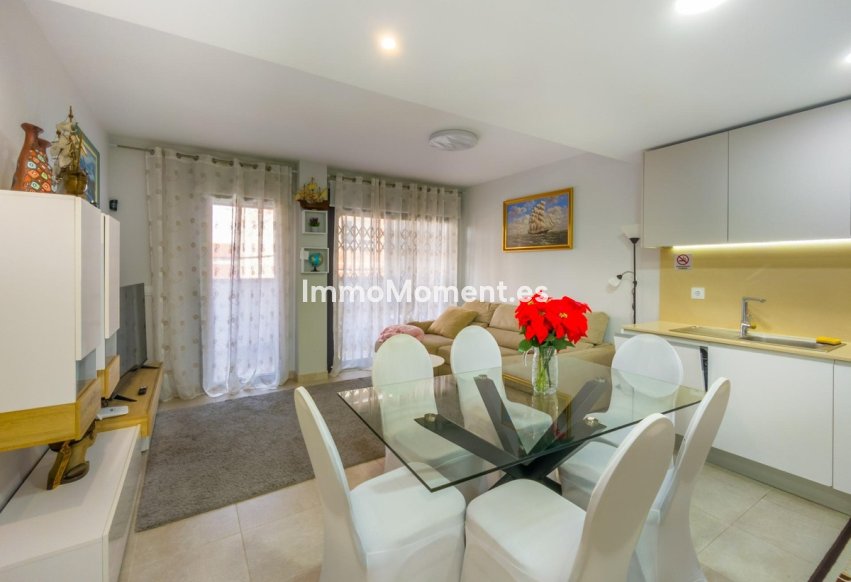 Resale - Apartment - Torrevieja - Torrevieja Centro