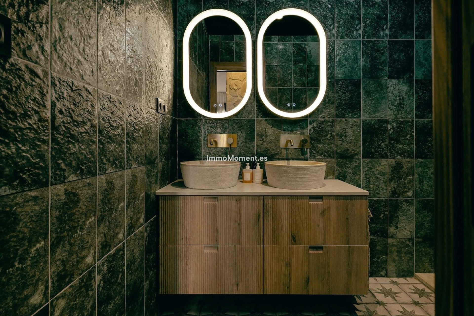 Resale - Apartment - Torrevieja - Torrevieja Centro