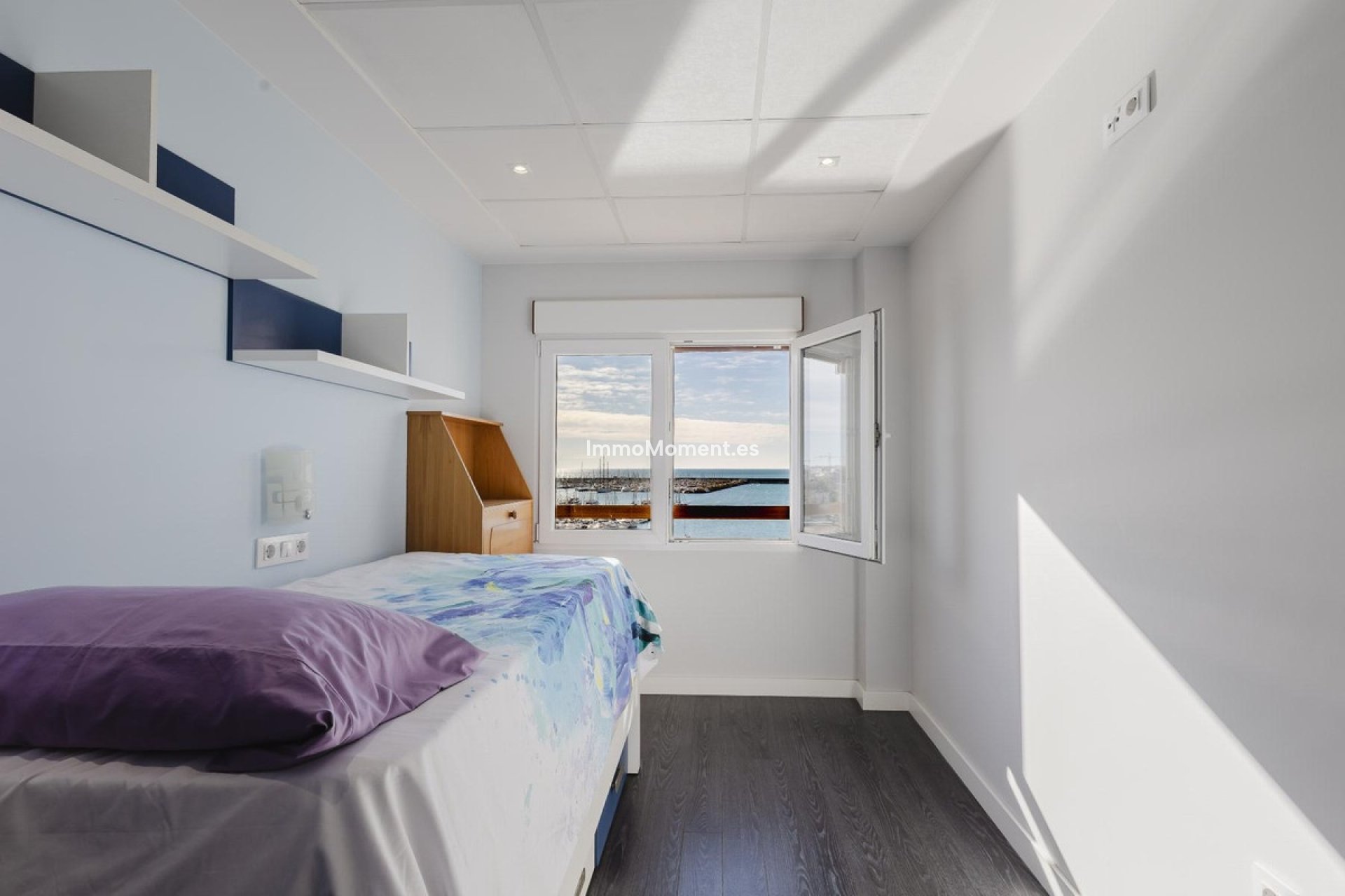 Resale - Apartment - Torrevieja - Torrevieja Centro