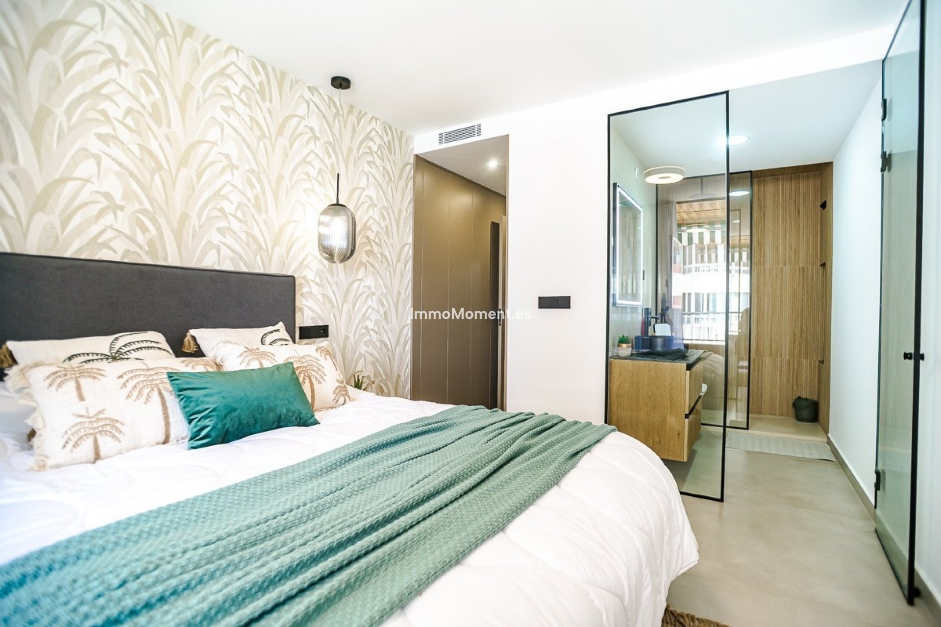 Resale - Apartment - Torrevieja - Torrevieja Centro