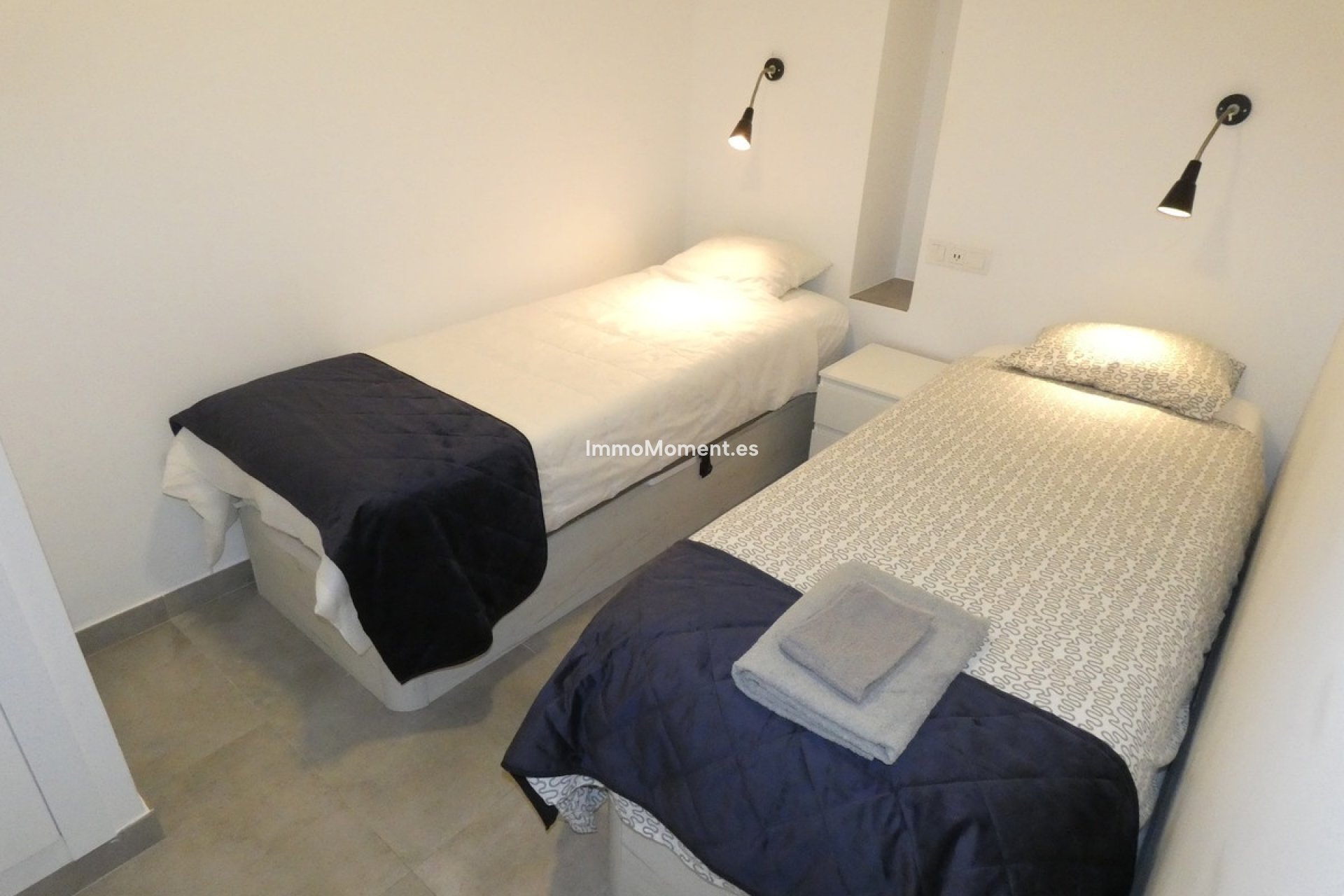 Resale - Apartment - Torrevieja - Torrevieja Centro