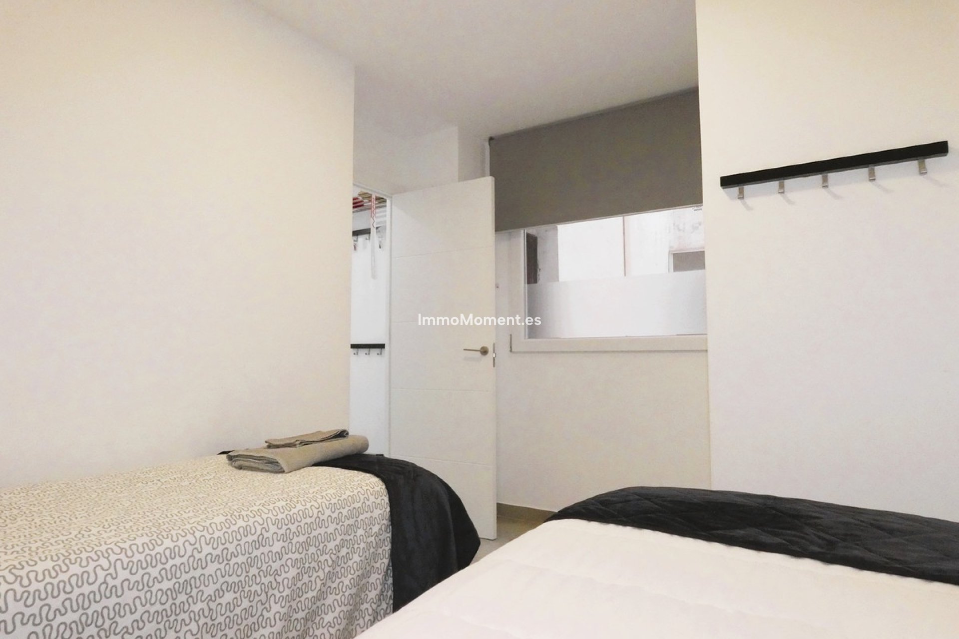 Resale - Apartment - Torrevieja - Torrevieja Centro