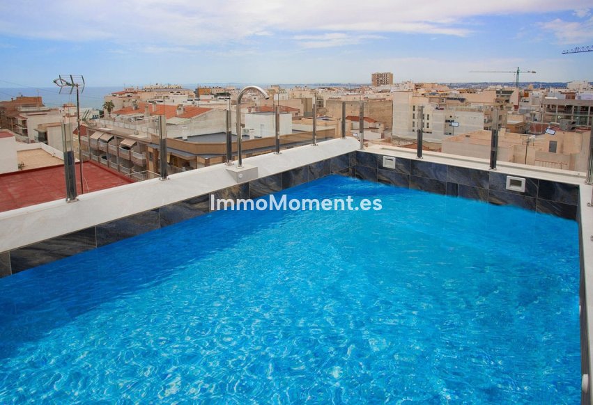 Resale - Apartment - Torrevieja - Torrevieja Centro