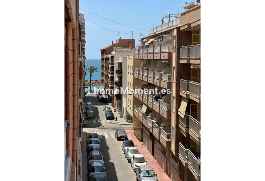 Resale - Apartment - Torrevieja - Torrevieja Centro