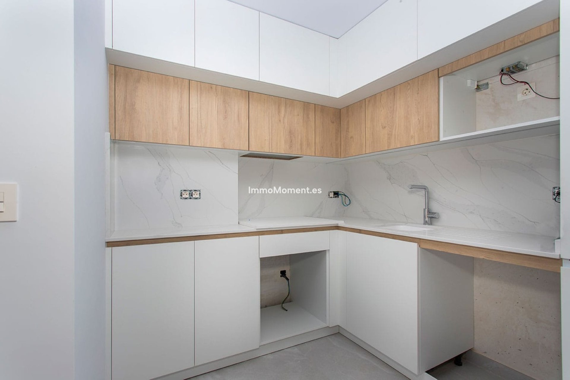 Resale - Apartment - Torrevieja - Torrevieja Centro