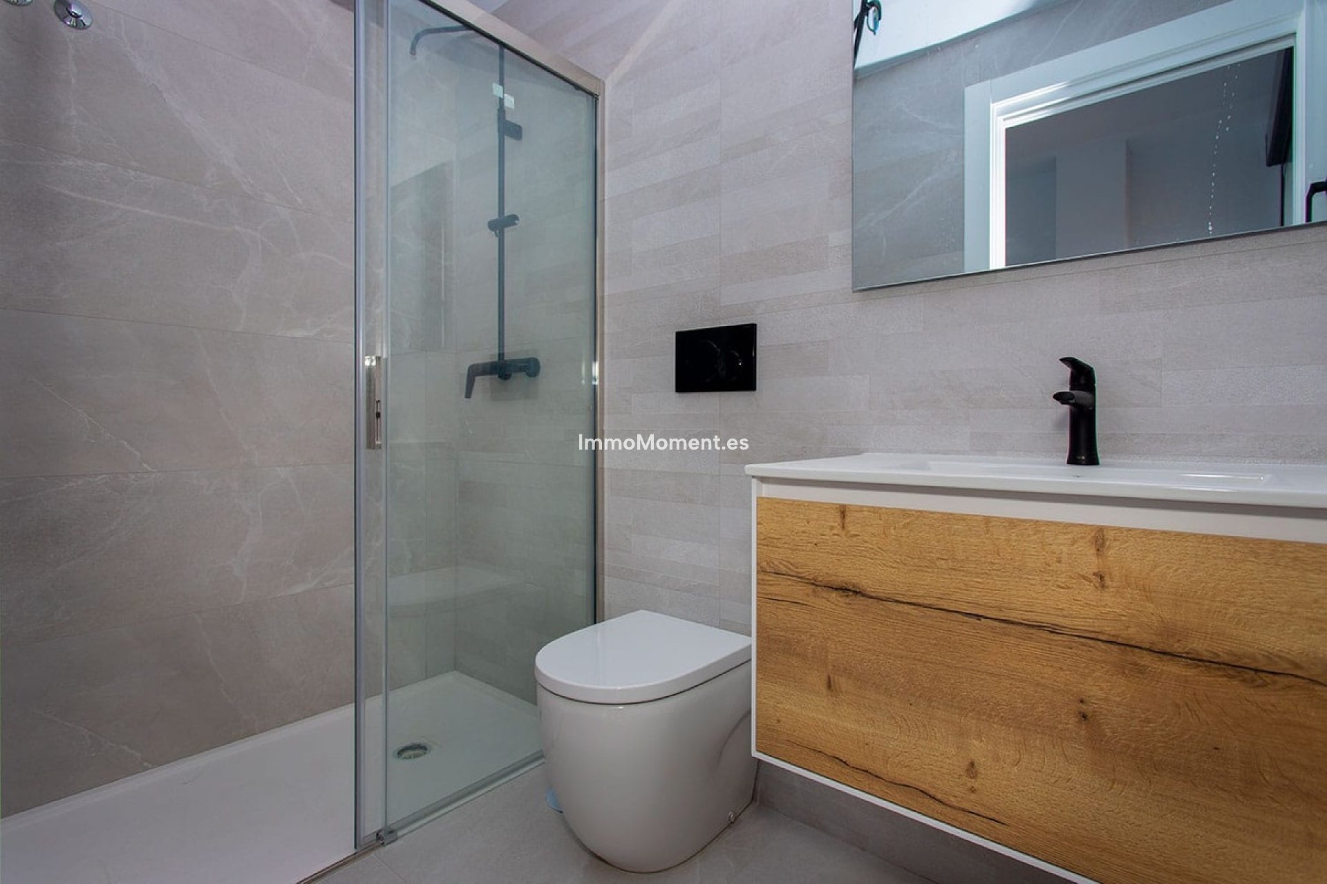 Resale - Apartment - Torrevieja - Torrevieja Centro