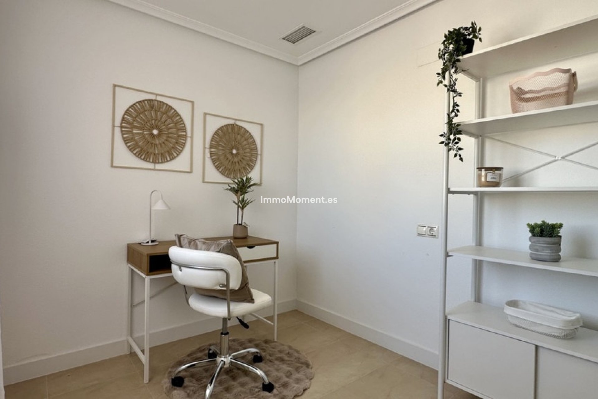 Resale - Apartment - Torrevieja - Torrevieja Centro