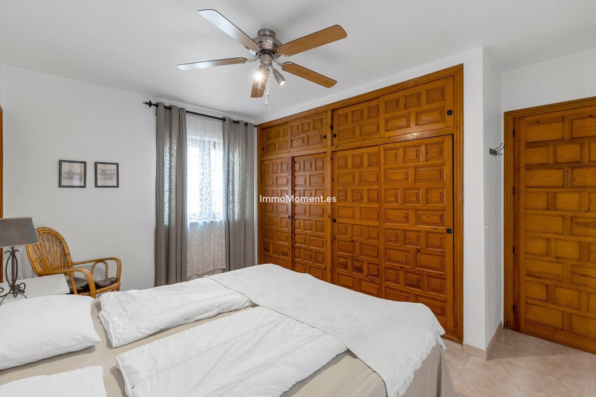 Resale - Apartment - Torrevieja - Torrevieja Centro