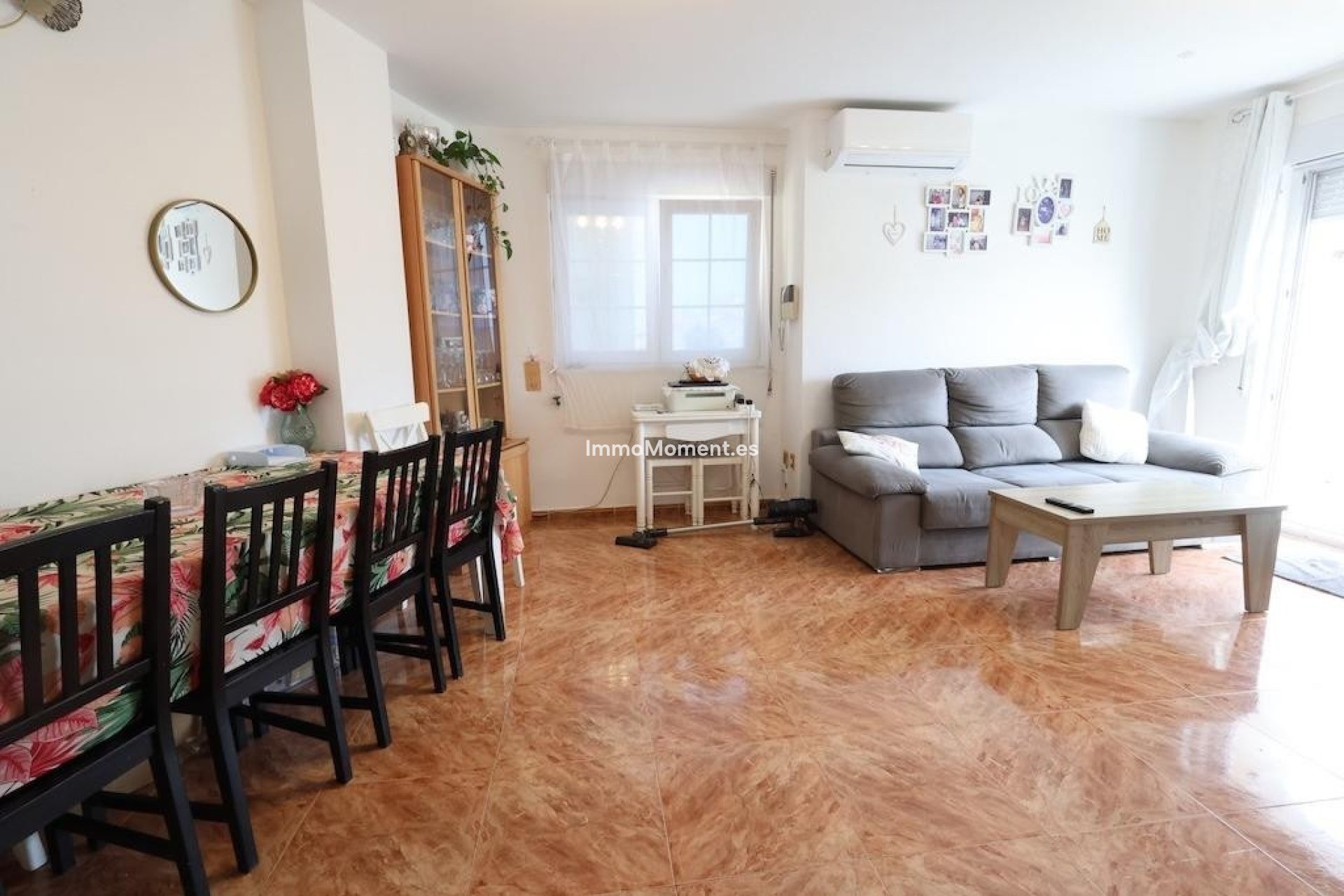 Resale - Apartment - Torrevieja - Torrevieja Centro