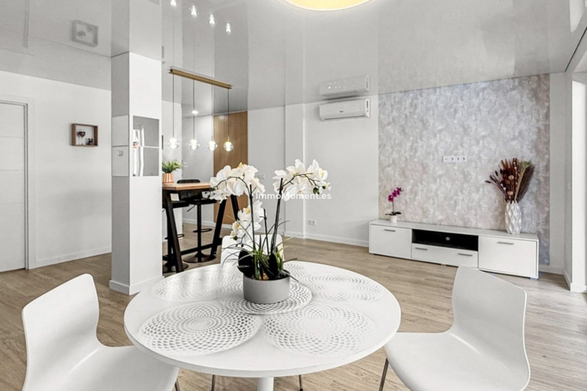 Resale - Apartment - Torrevieja - Torrevieja Centro