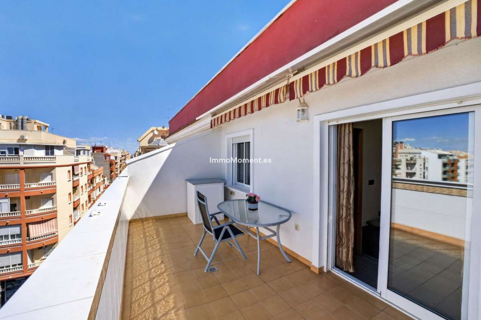 Resale - Apartment - Torrevieja - Torrevieja Centro