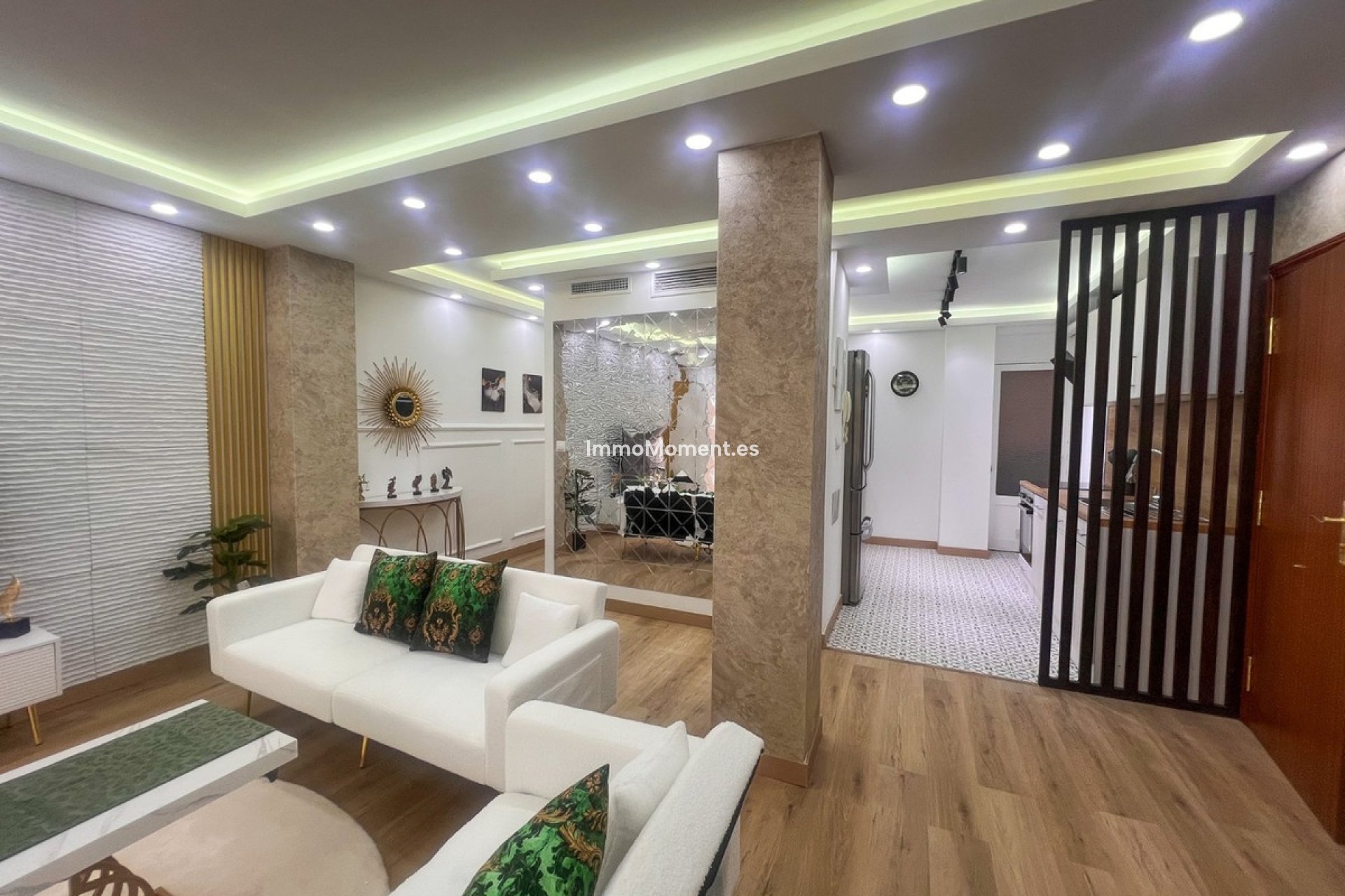 Resale - Apartment - Torrevieja - Torrevieja Centro