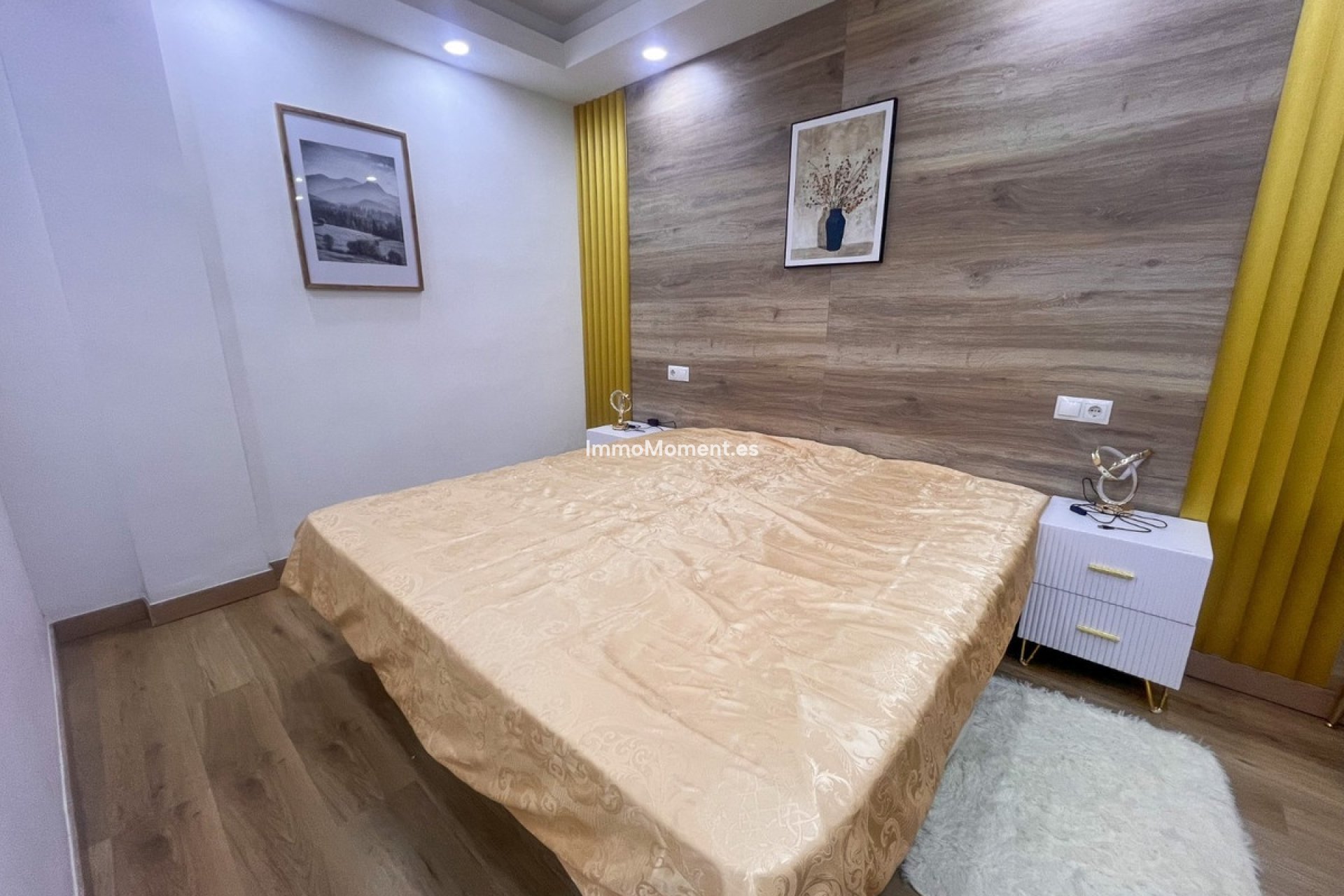 Resale - Apartment - Torrevieja - Torrevieja Centro