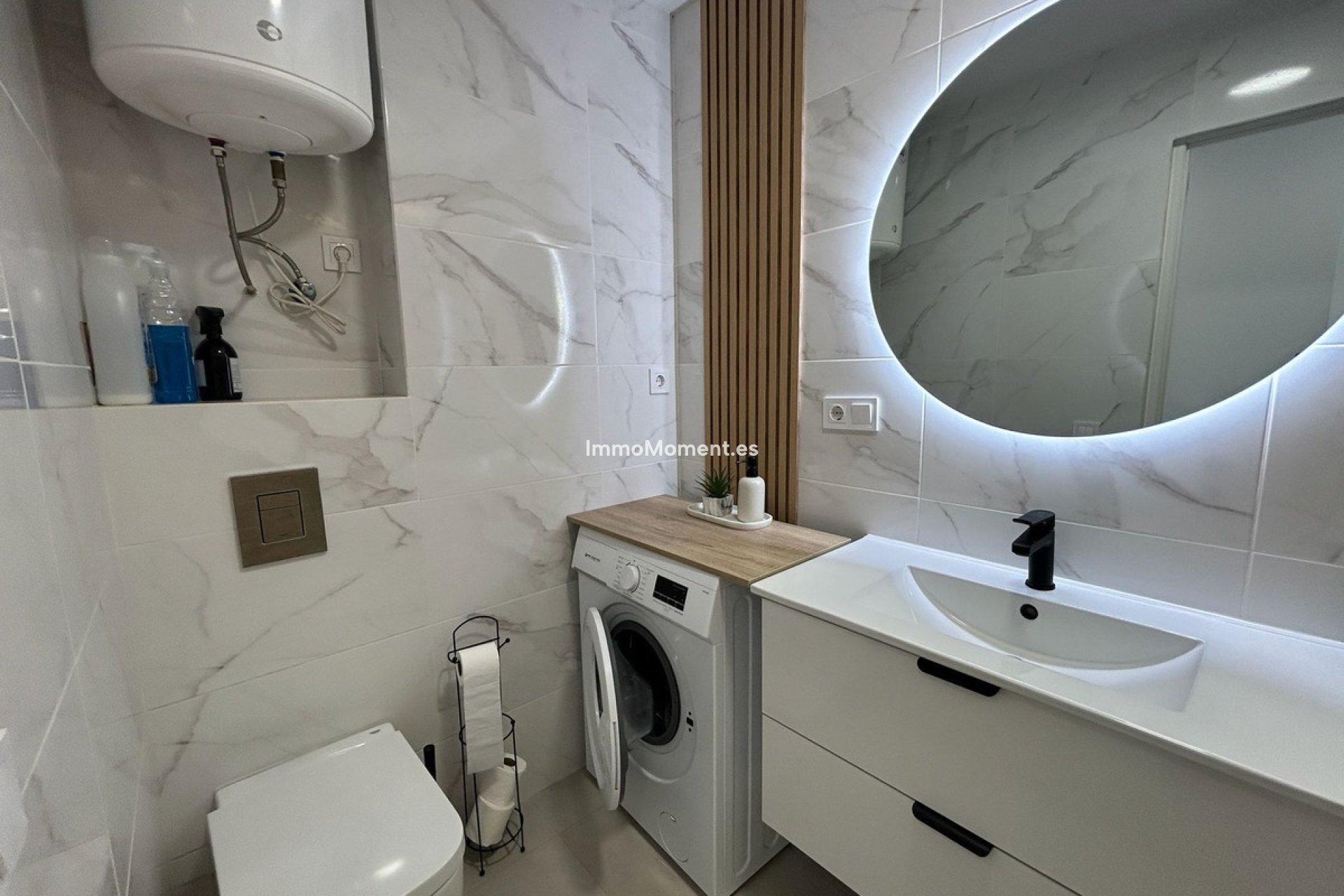 Resale - Apartment - Torrevieja - Torrevieja Centro