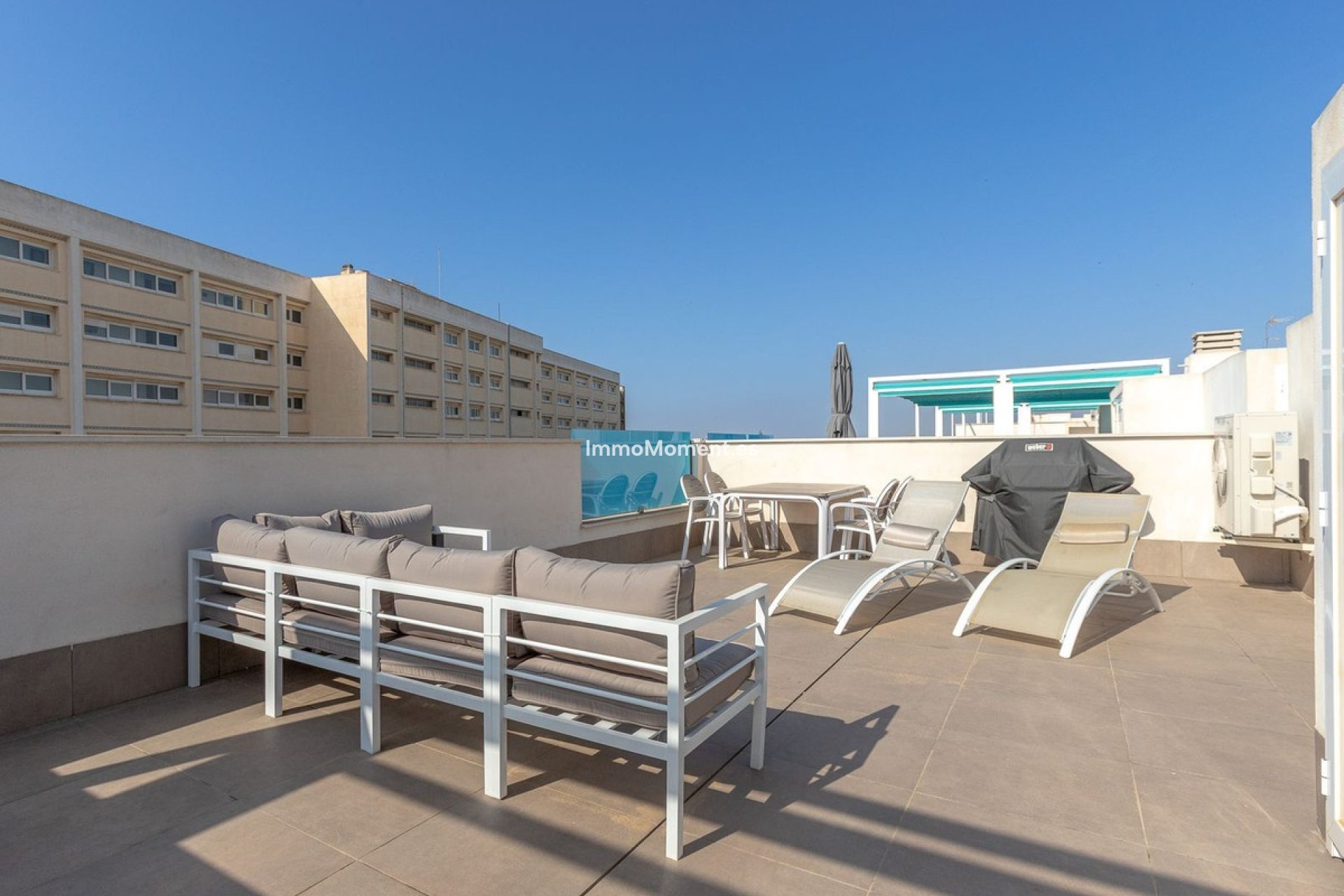 Resale - Apartment - Torrevieja - Torrevieja Centro
