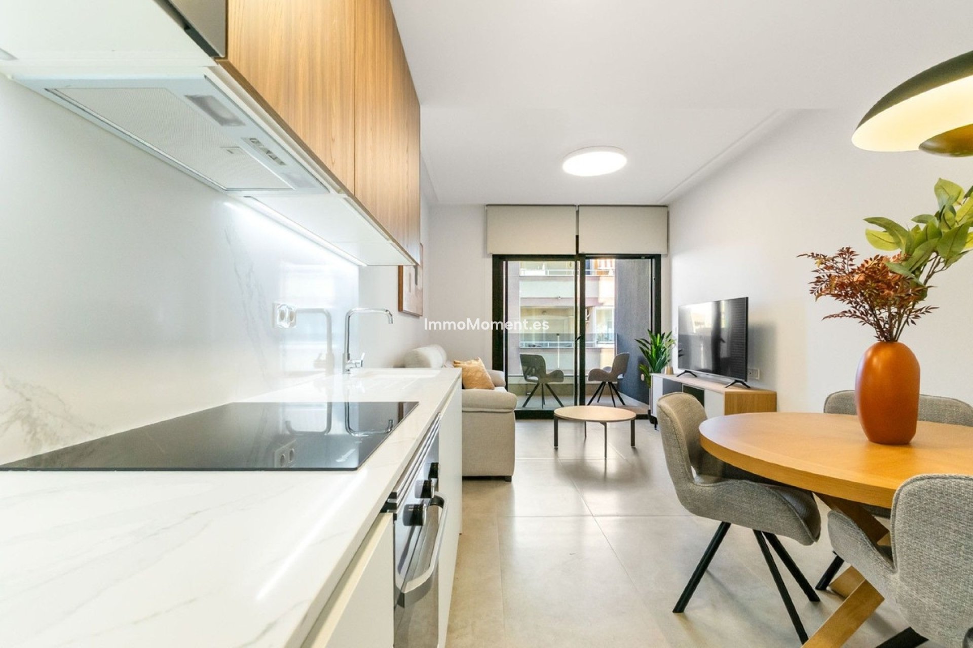 Resale - Apartment - Torrevieja - Torrevieja Centro